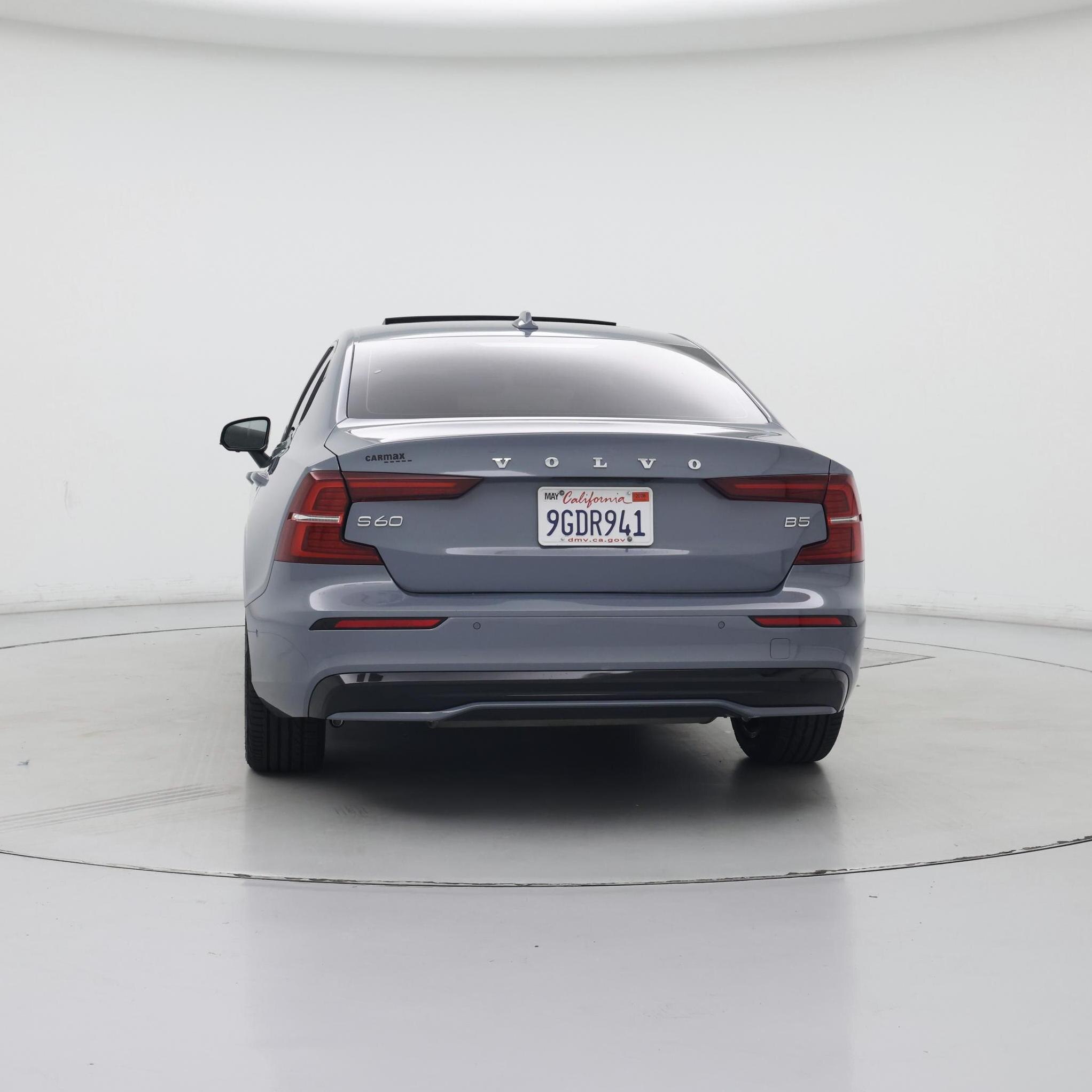 Thumbnail: 2023 Volvo S60 - 6