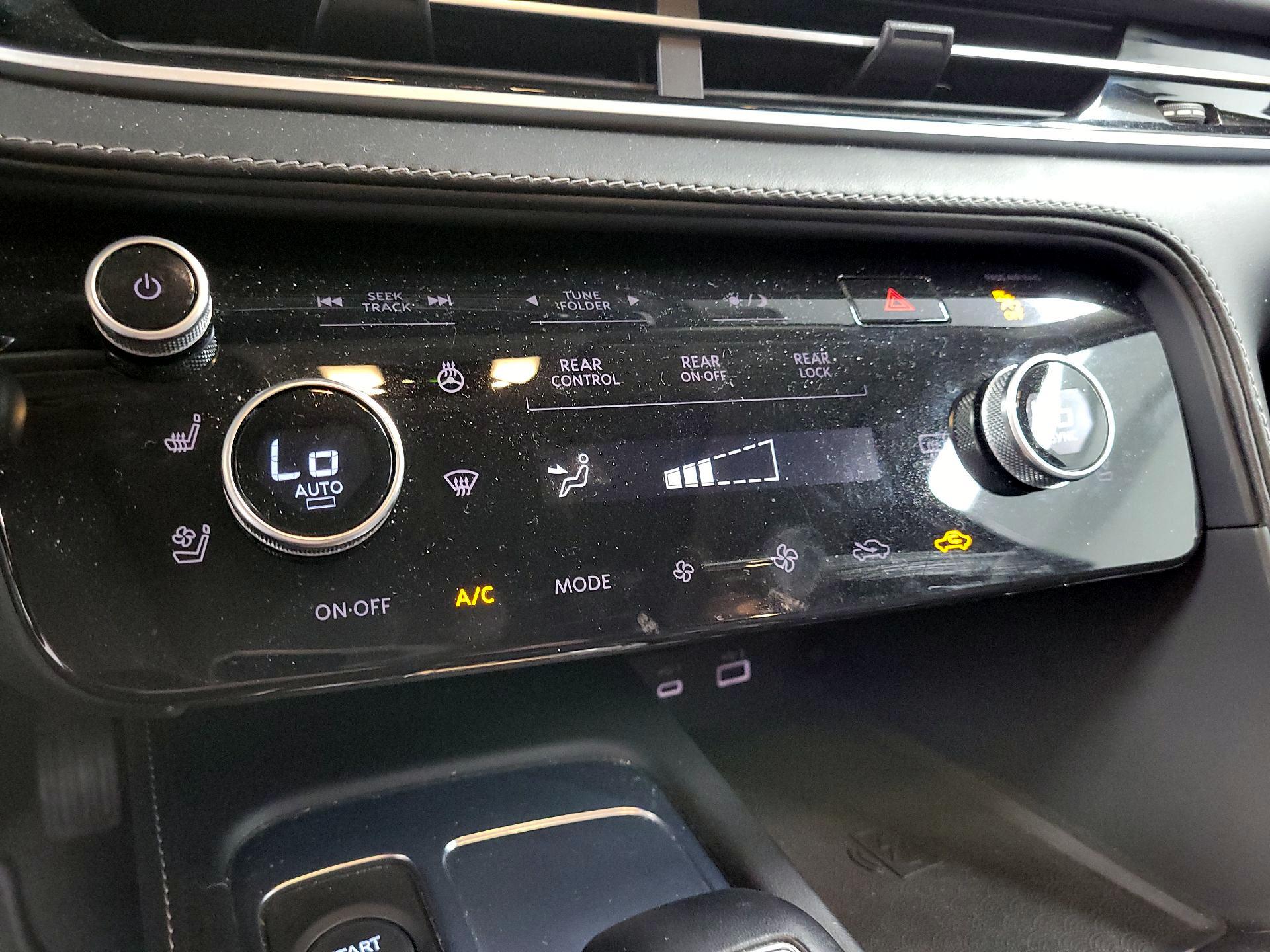 Thumbnail: 2023 INFINITI QX60 - 12