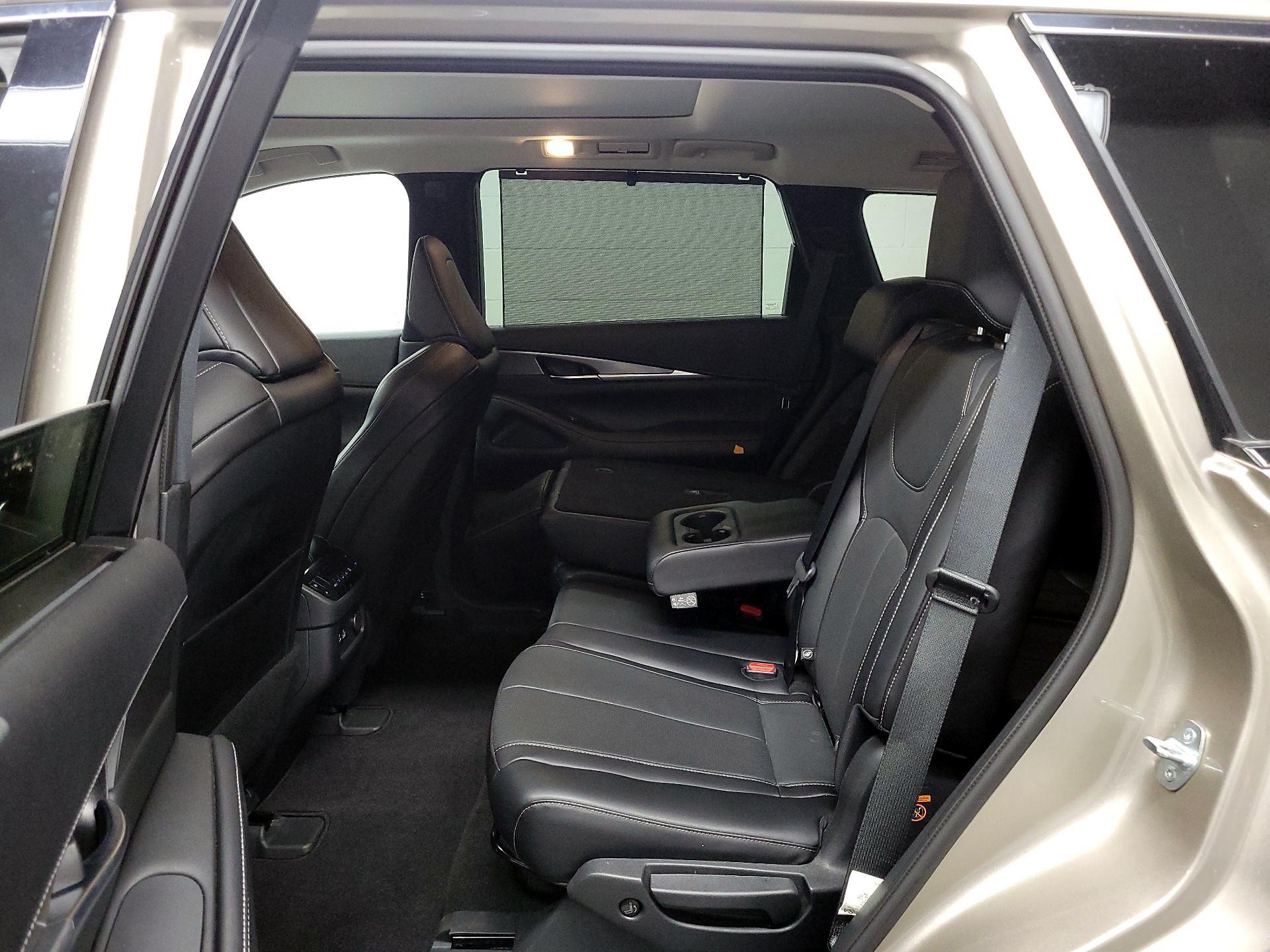 Thumbnail: 2023 INFINITI QX60 - 14