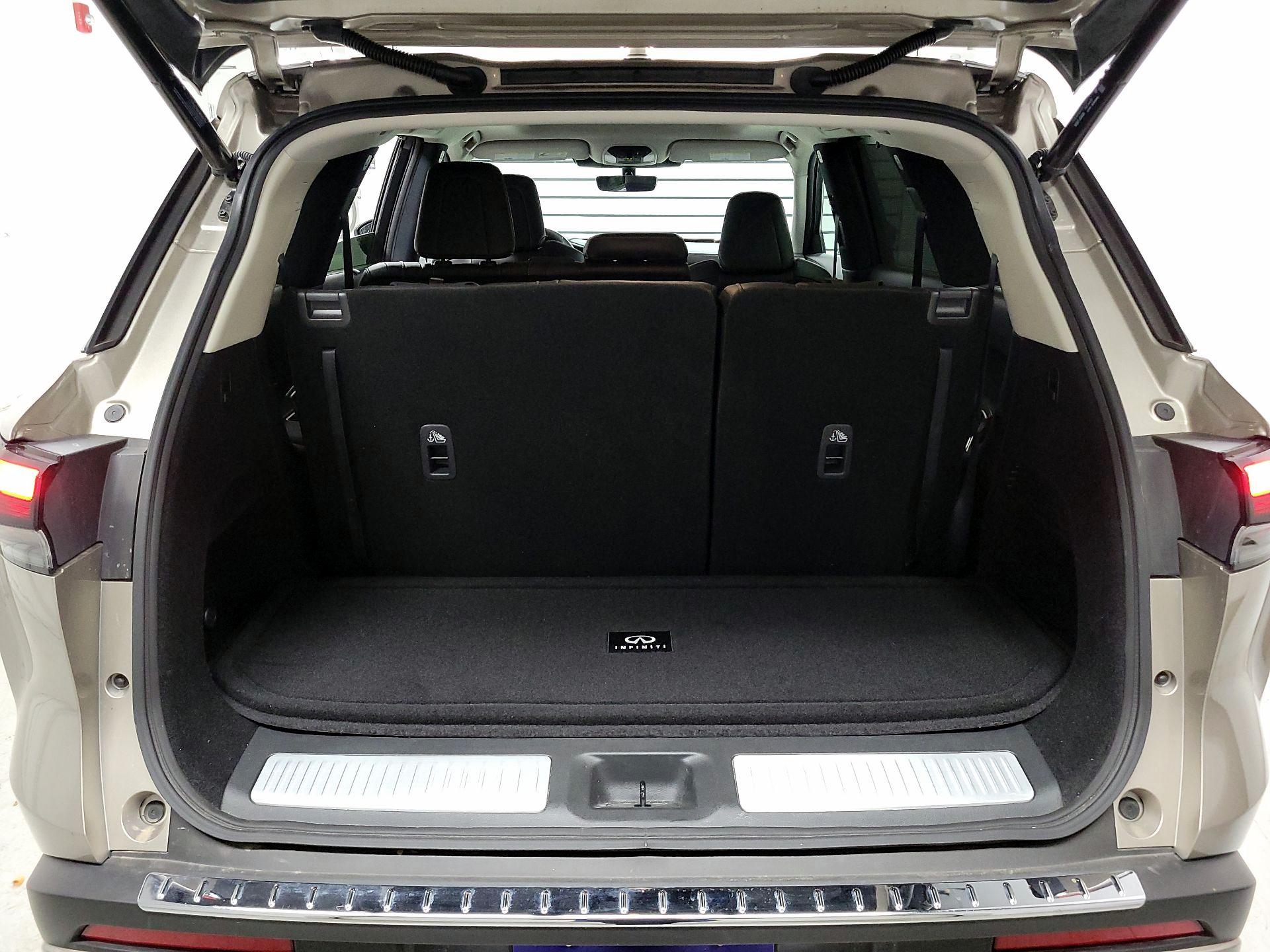 Thumbnail: 2023 INFINITI QX60 - 15