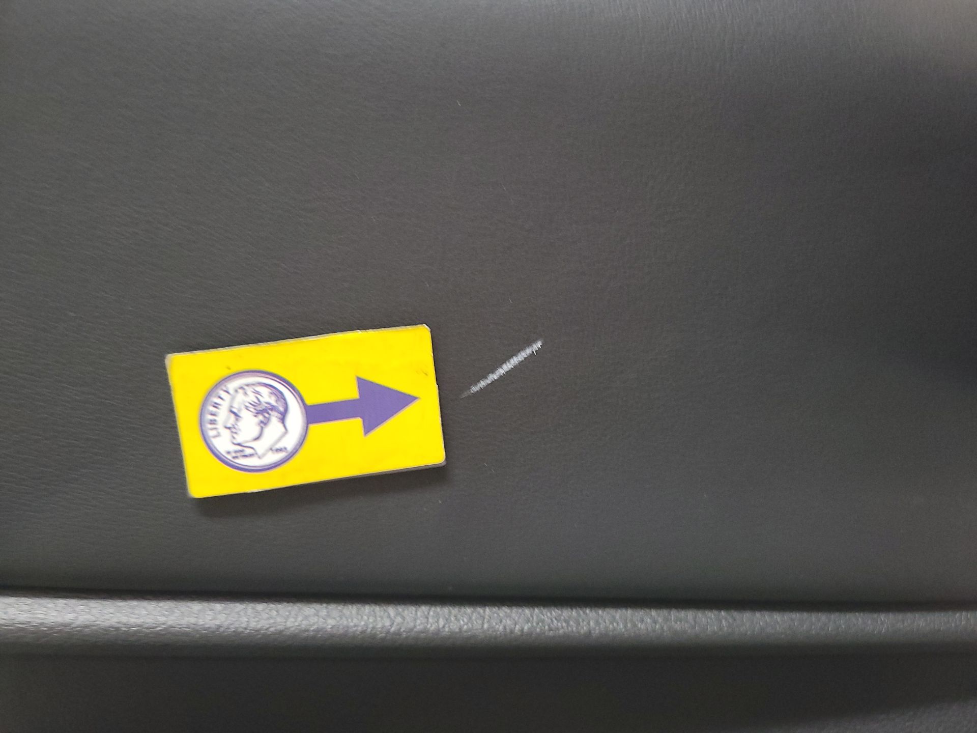 Thumbnail: 2023 INFINITI QX60 - 19