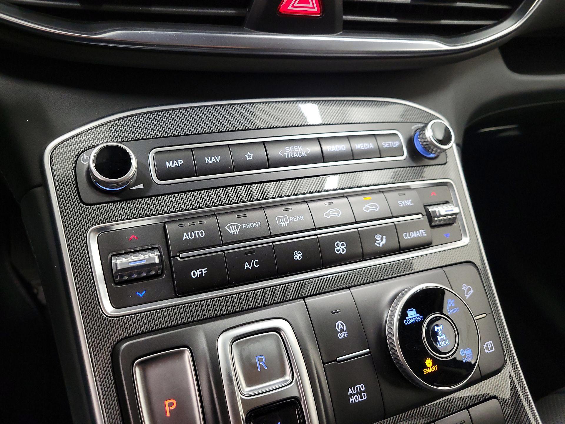 Thumbnail: 2022 Hyundai Santa Fe - 17