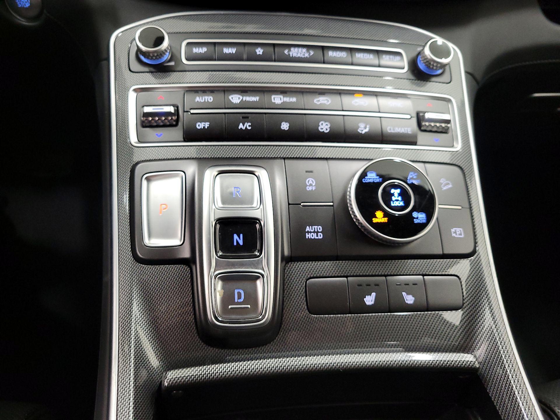 Thumbnail: 2022 Hyundai Santa Fe - 18