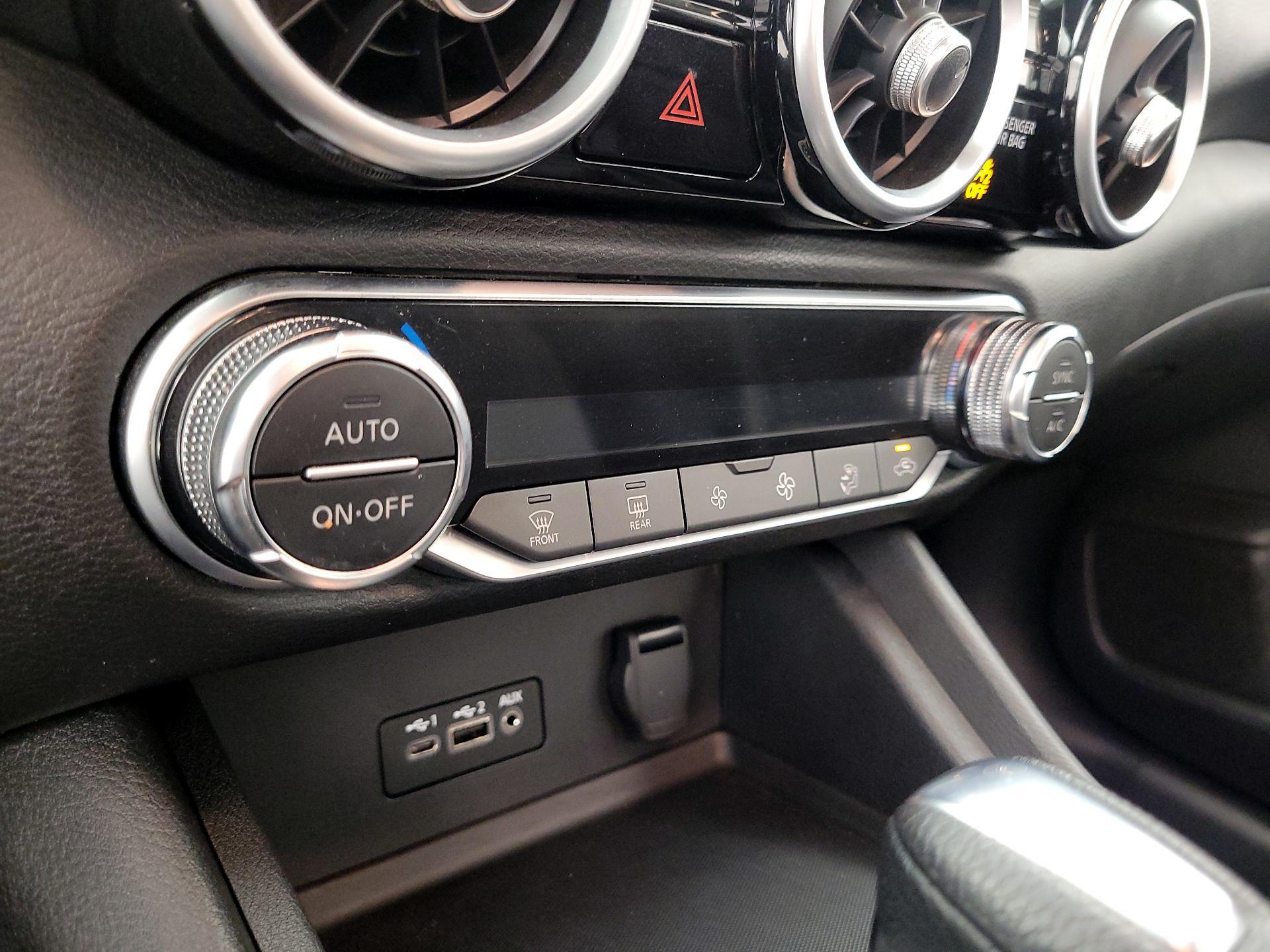 Thumbnail: 2021 Nissan Sentra - 16