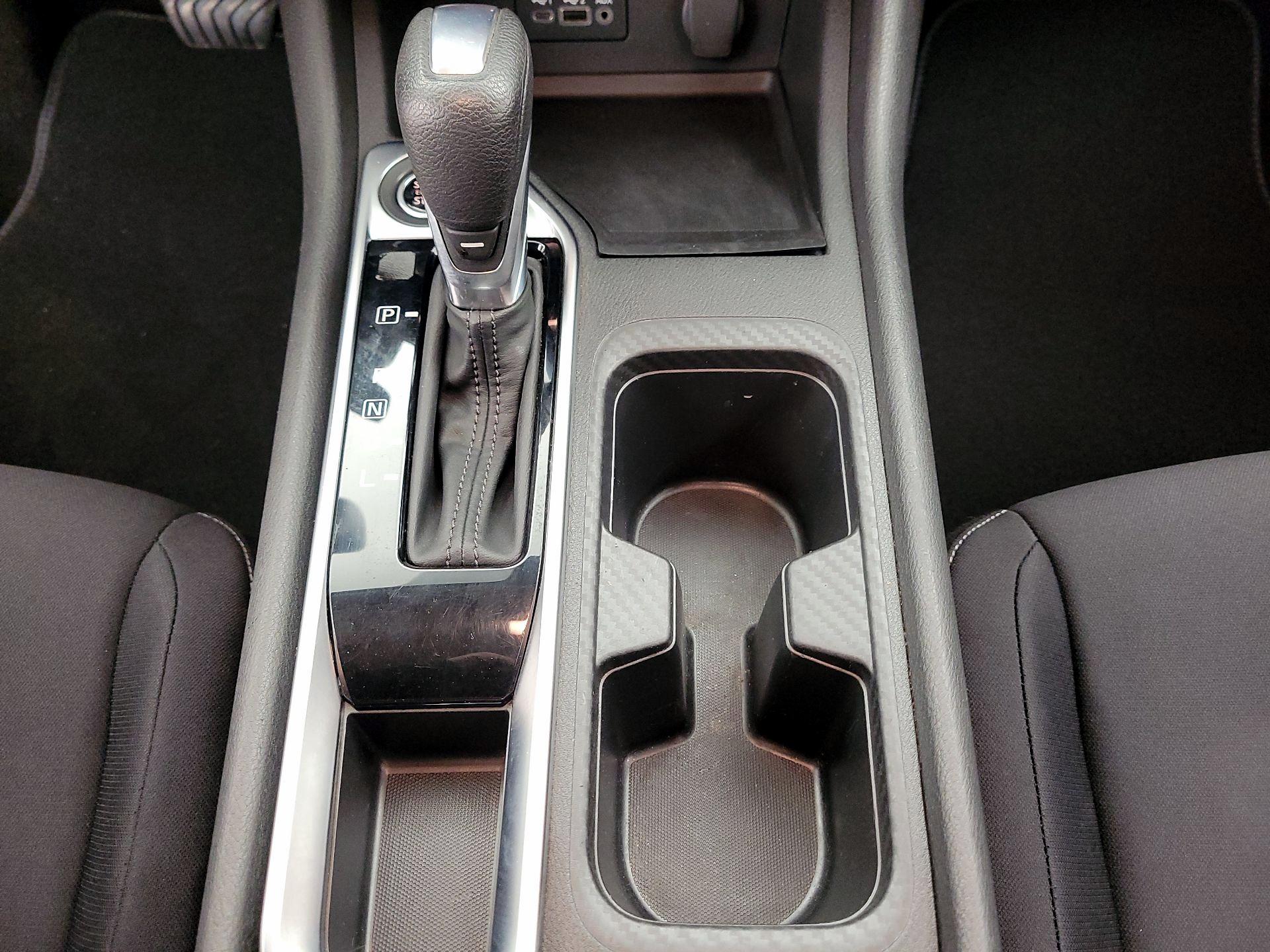 Thumbnail: 2021 Nissan Sentra - 17