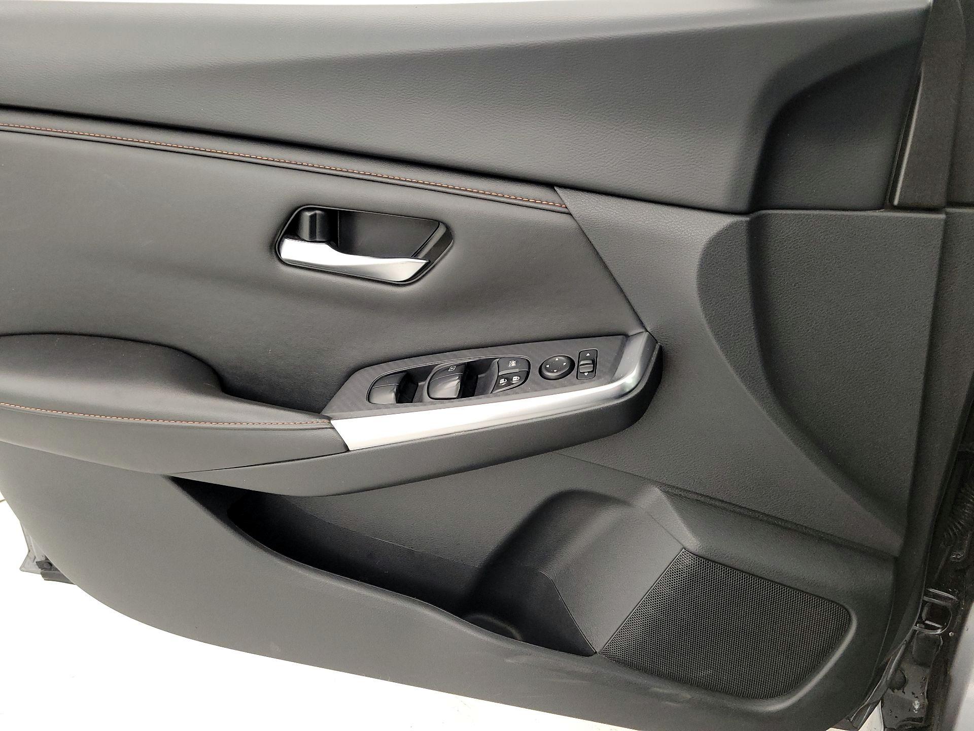 Thumbnail: 2023 Nissan Sentra - 12