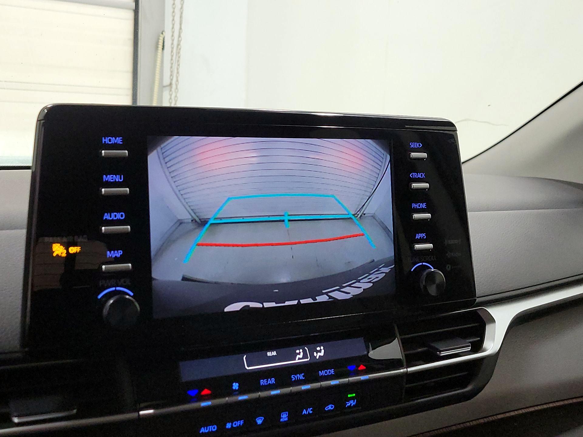 Thumbnail: 2024 Toyota Sienna - 14