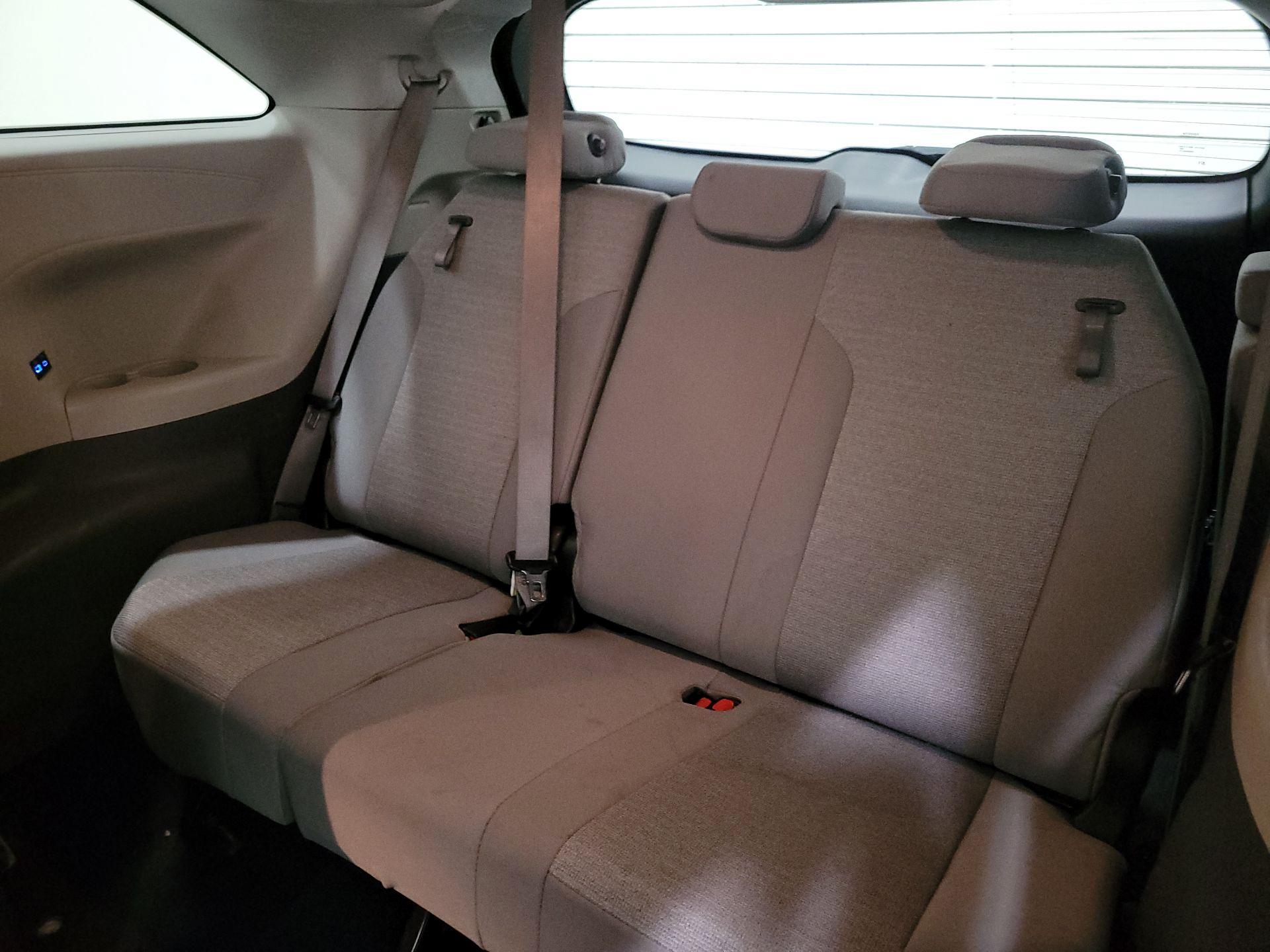 Thumbnail: 2024 Toyota Sienna - 20