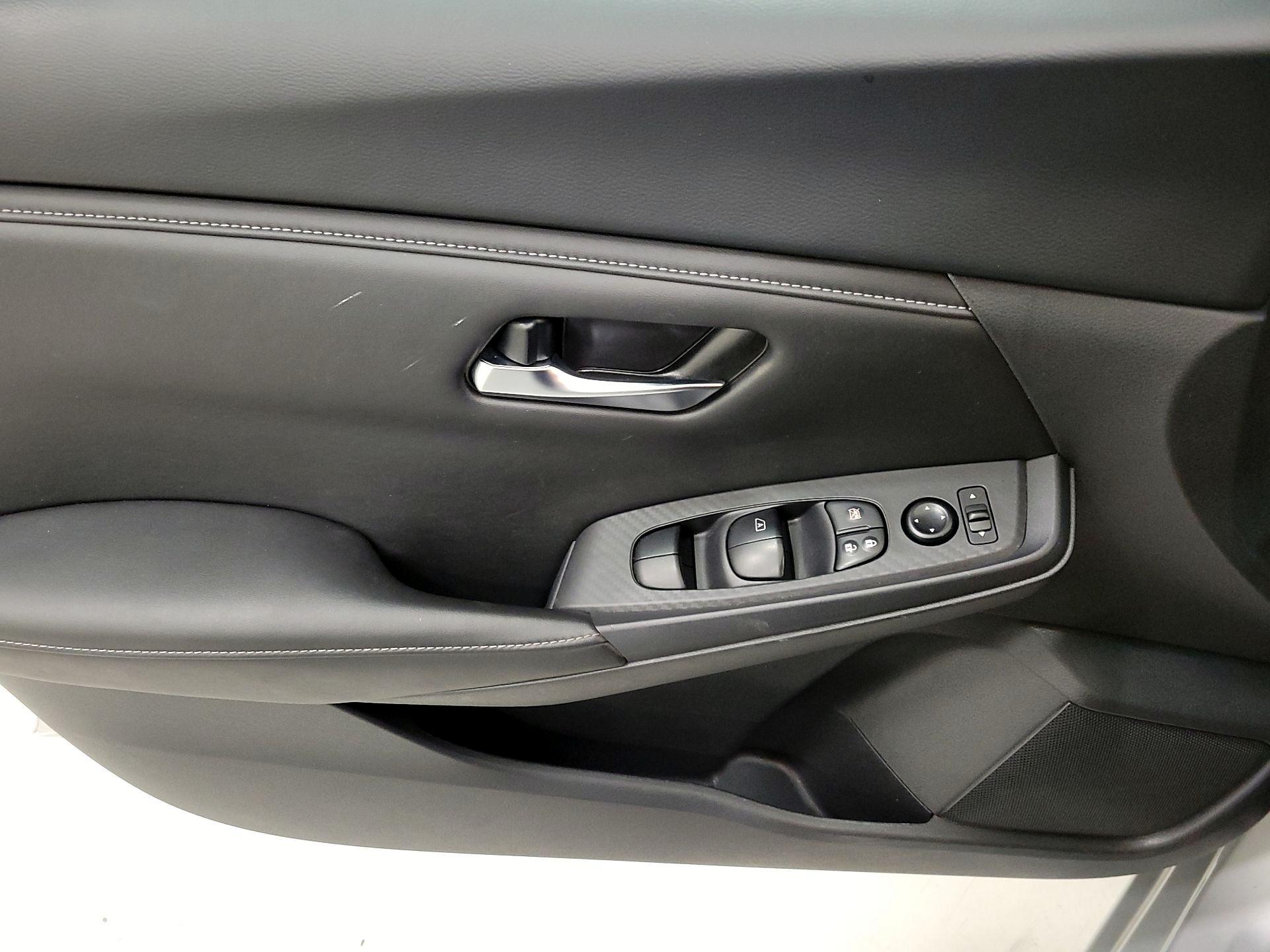 Thumbnail: 2023 Nissan Sentra - 12