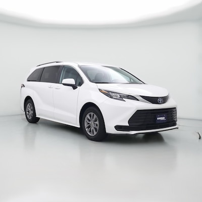 2024 Toyota Sienna Hybrid LE