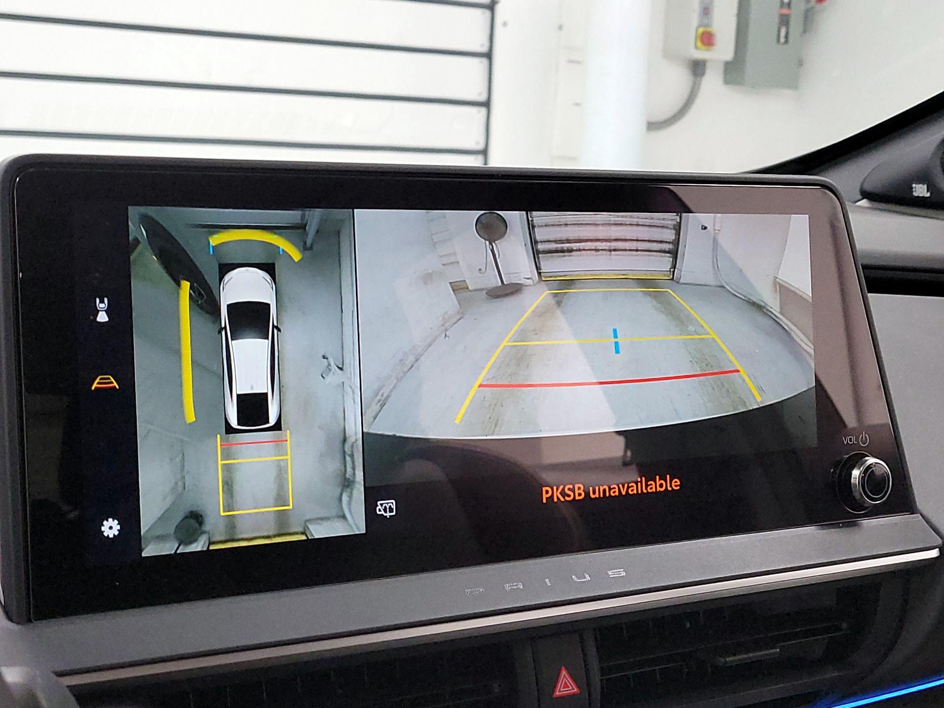 Thumbnail: 2024 Toyota Prius - 13