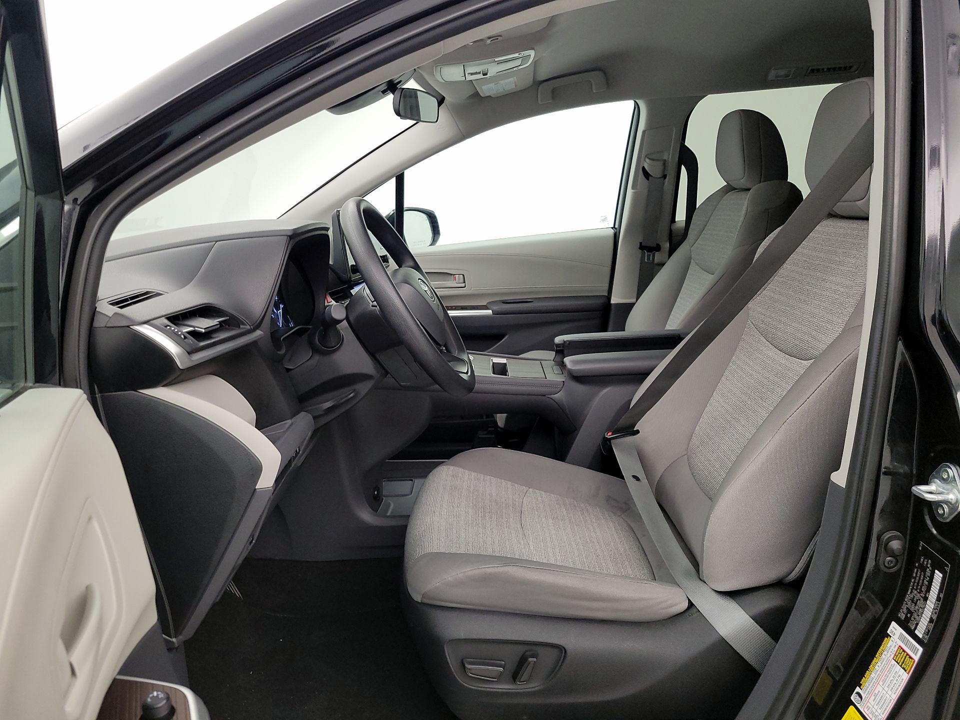 Thumbnail: 2024 Toyota Sienna - 11