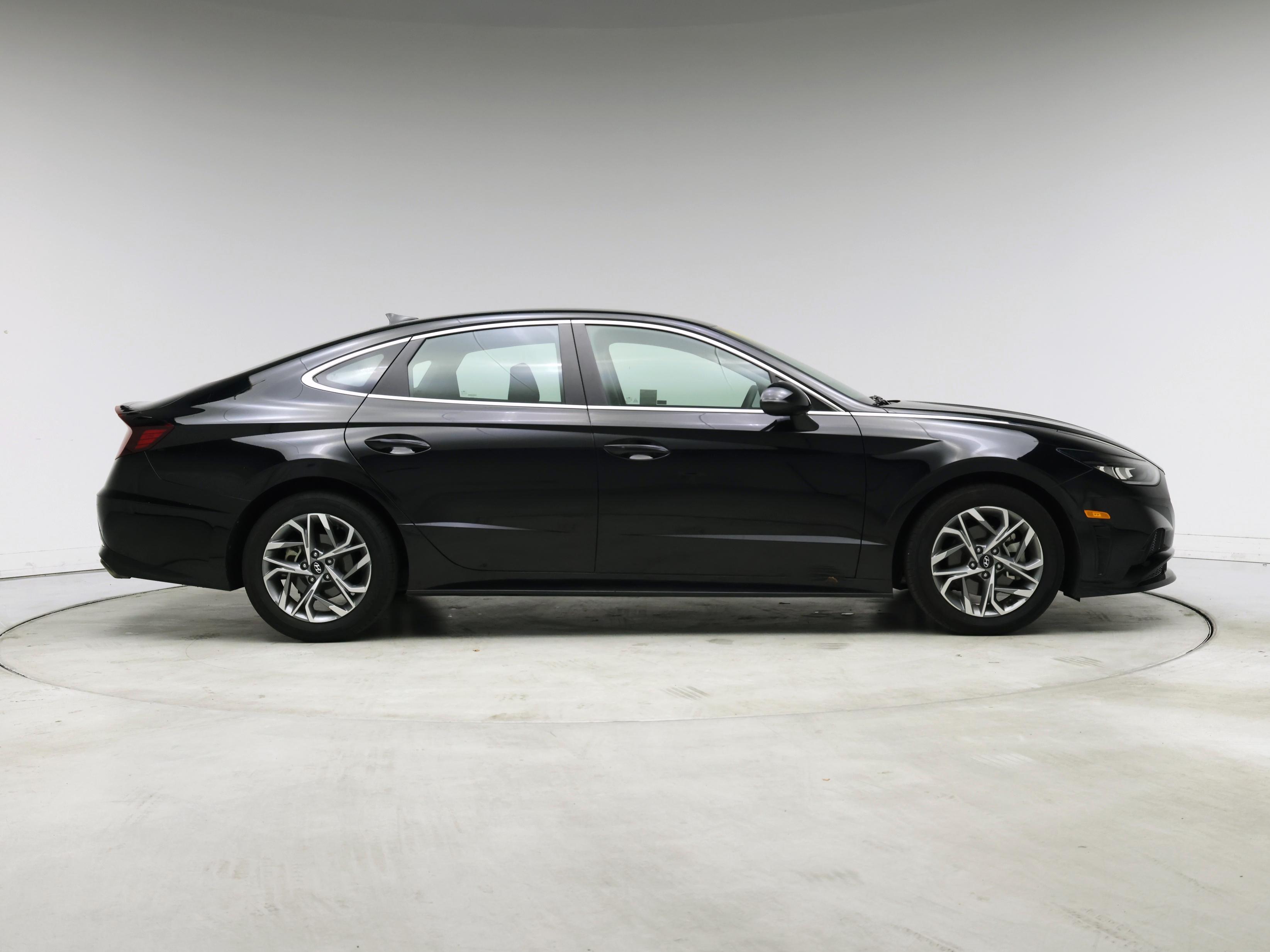 Thumbnail: 2023 Hyundai Sonata - 7