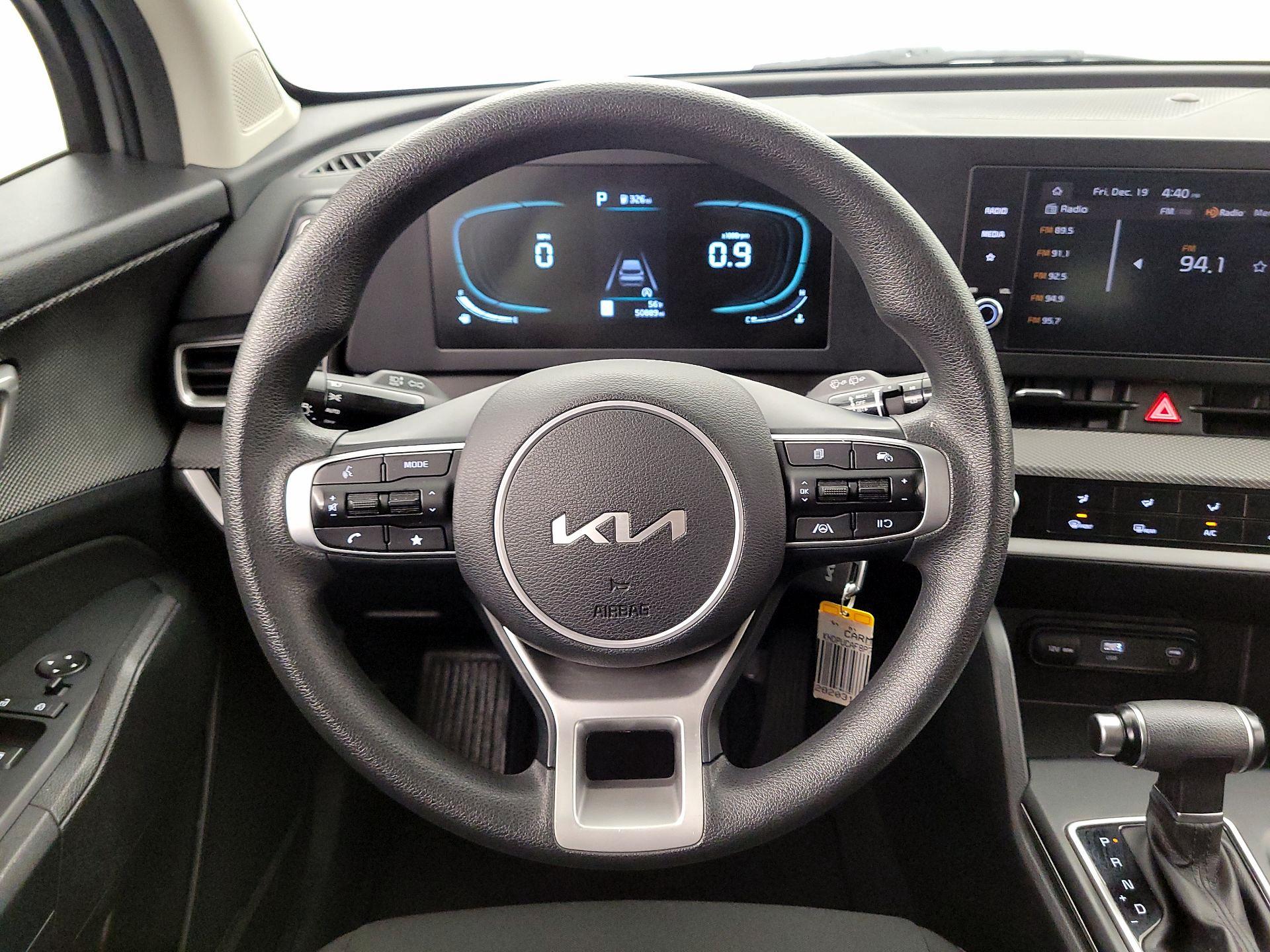 Thumbnail: 2023 Kia Sportage - 10