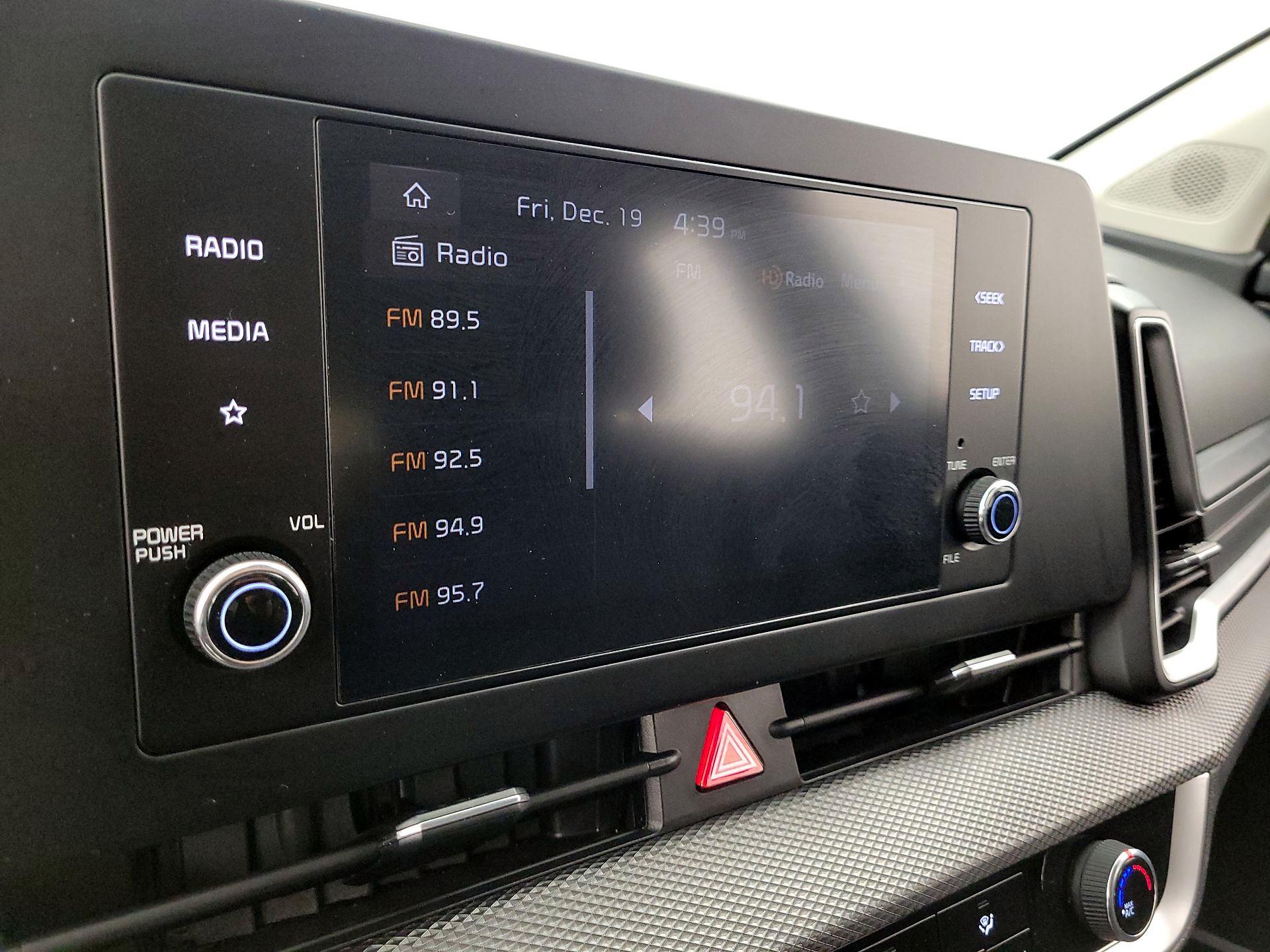 Thumbnail: 2023 Kia Sportage - 15