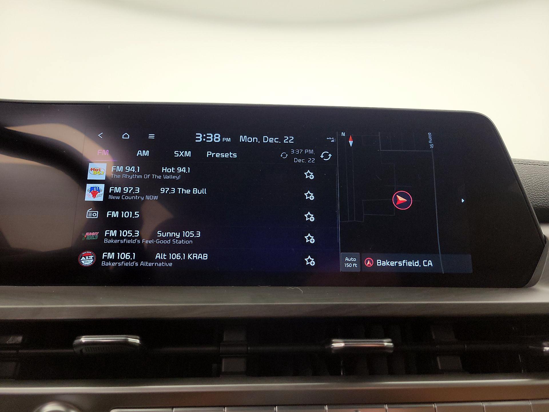 Thumbnail: 2023 Kia Telluride - 16