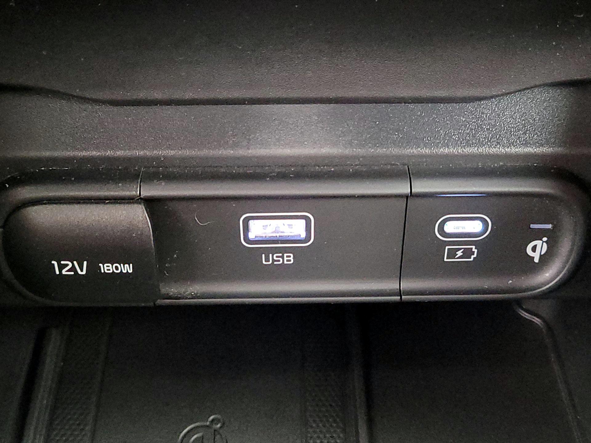 Thumbnail: 2023 Kia Telluride - 19