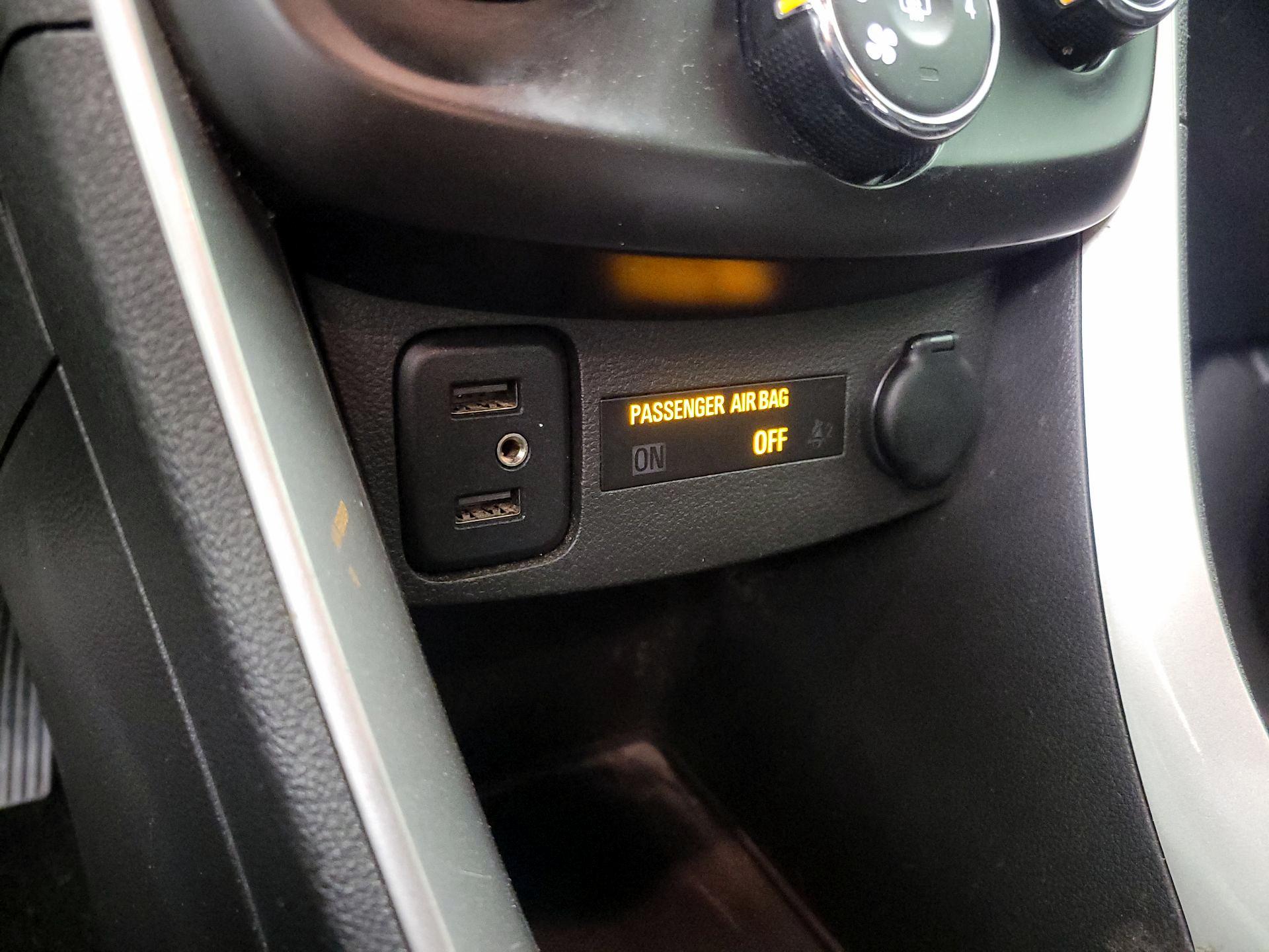 Thumbnail: 2021 Chevrolet Trax - 18