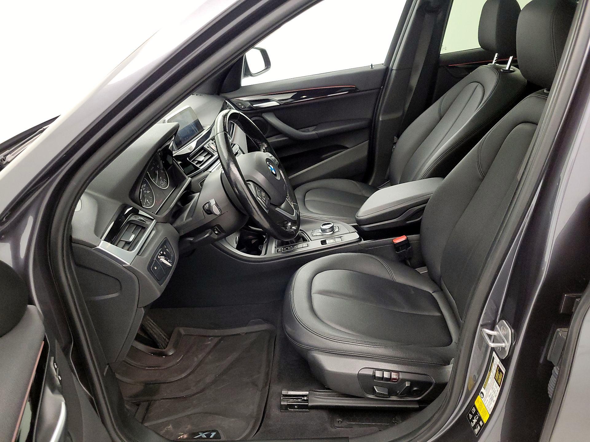 Thumbnail: 2018 BMW X1 - 11