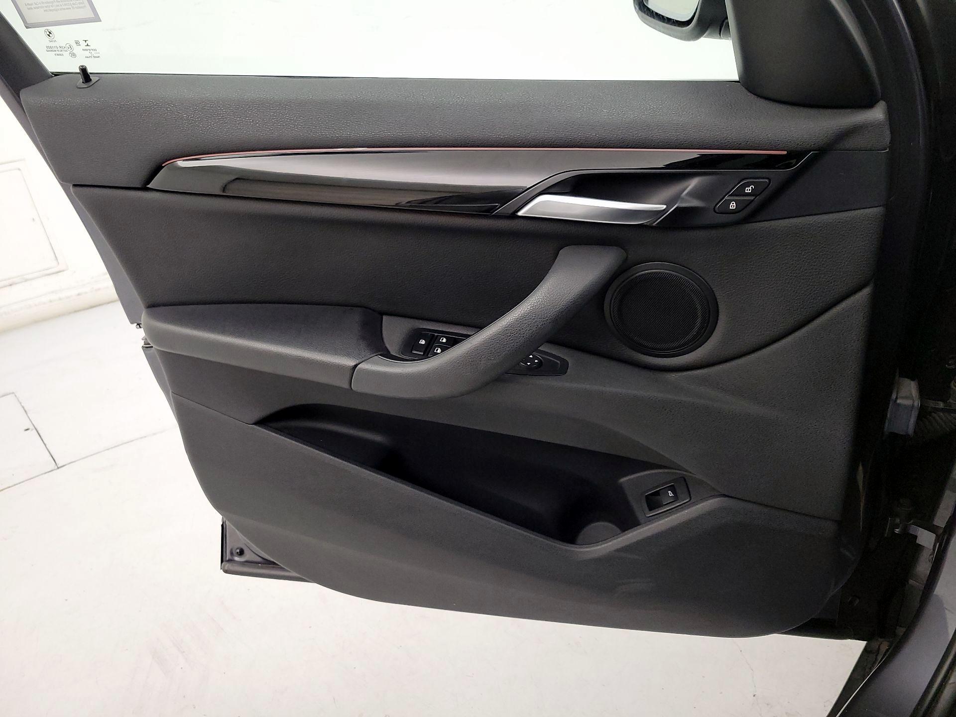 Thumbnail: 2018 BMW X1 - 12