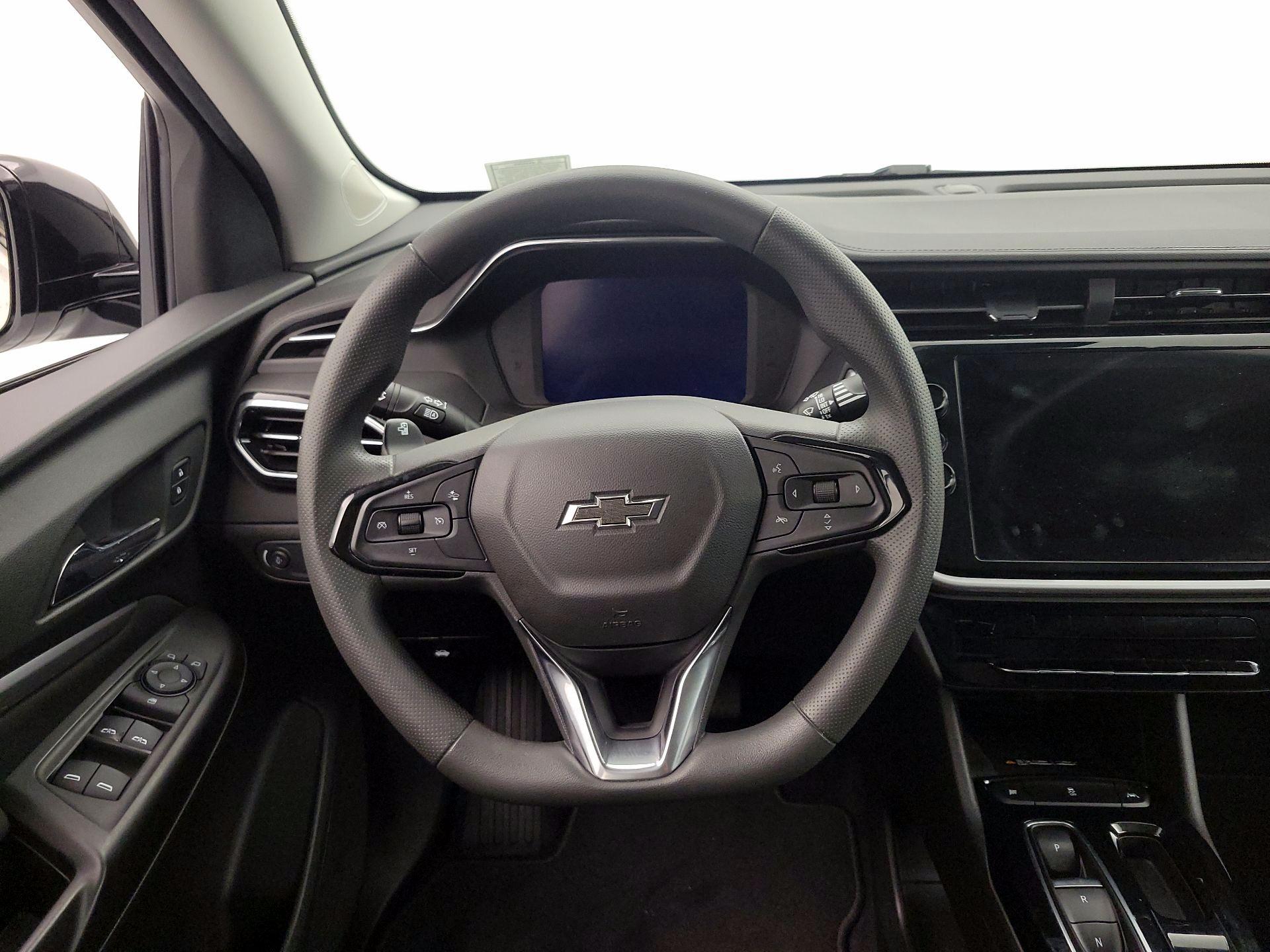 Thumbnail: 2023 Chevrolet Bolt EUV - 10