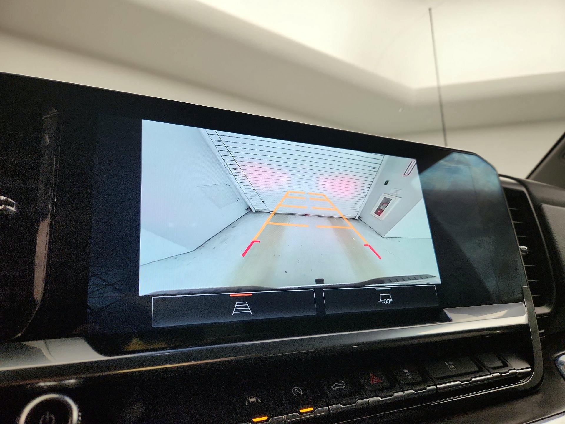 Thumbnail: 2023 GMC Sierra 1500 - 15