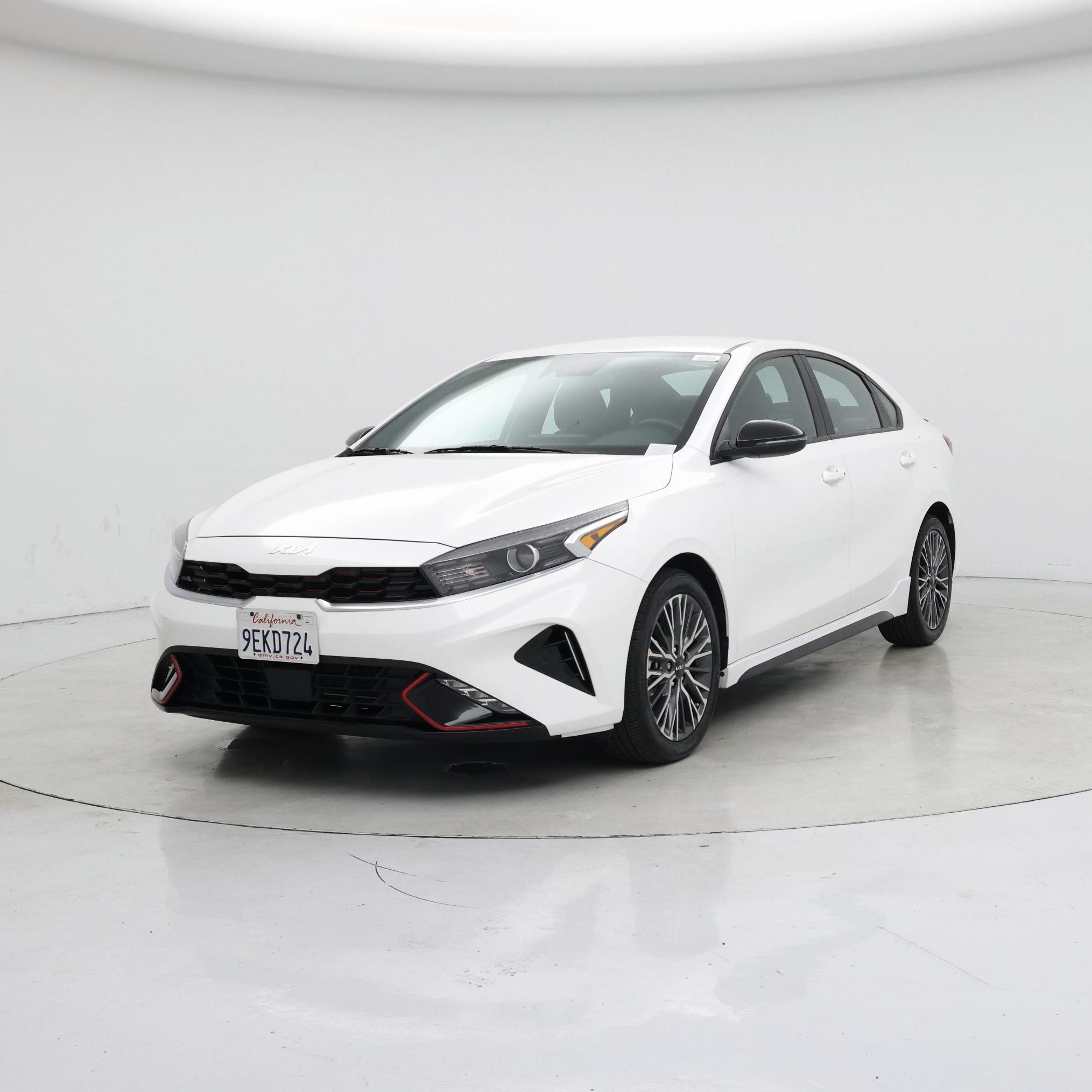 Thumbnail: 2023 Kia Forte - 4