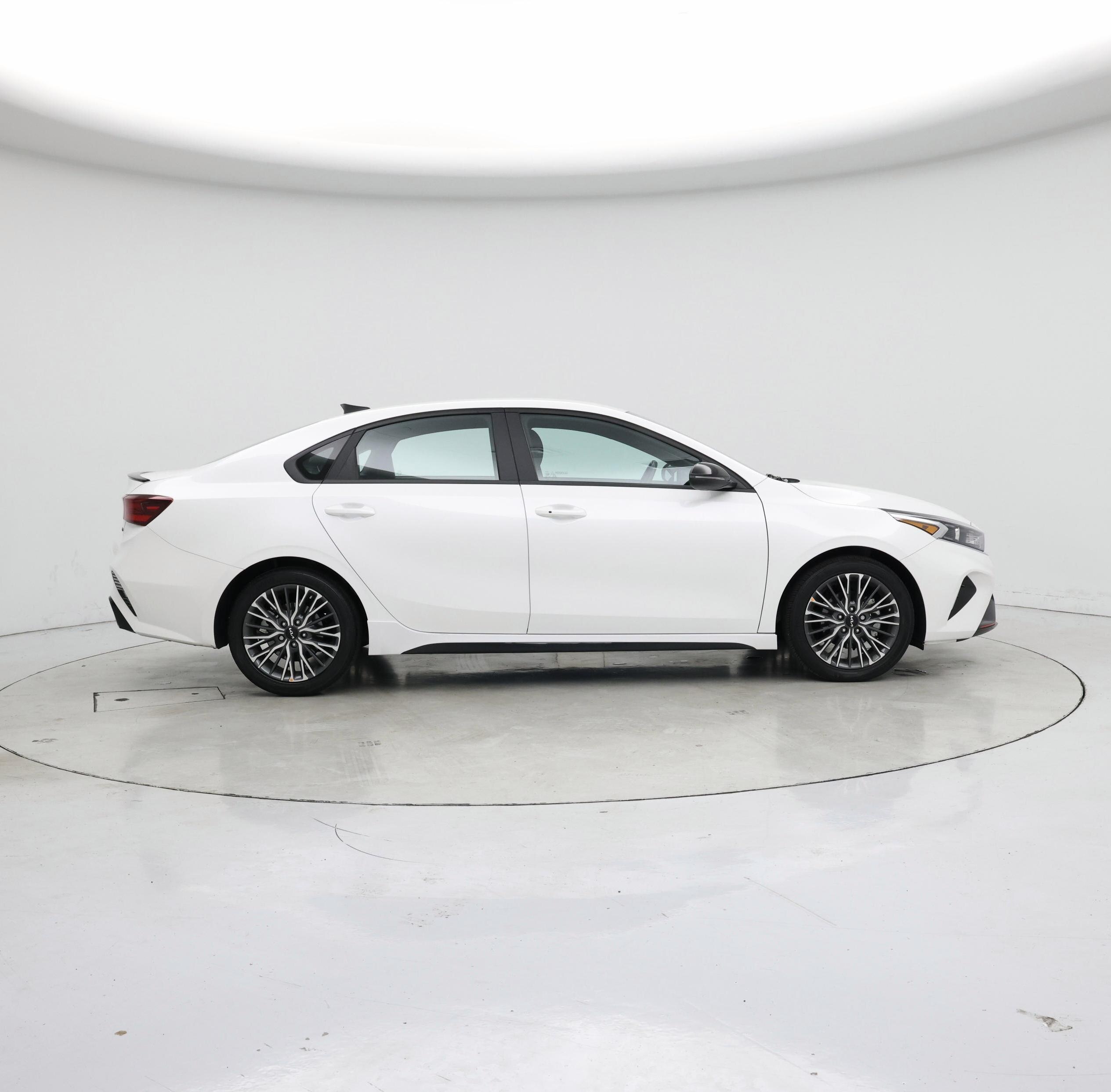 Thumbnail: 2023 Kia Forte - 7