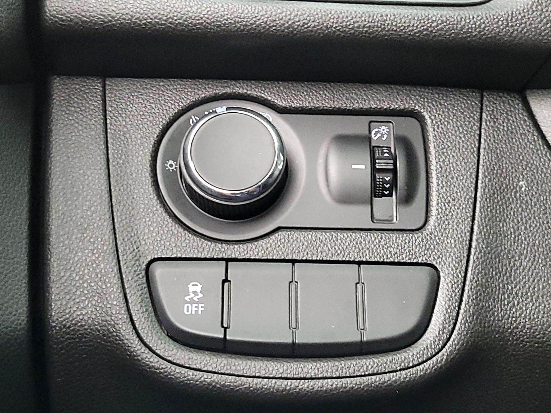 Thumbnail: 2018 Chevrolet Spark - 13