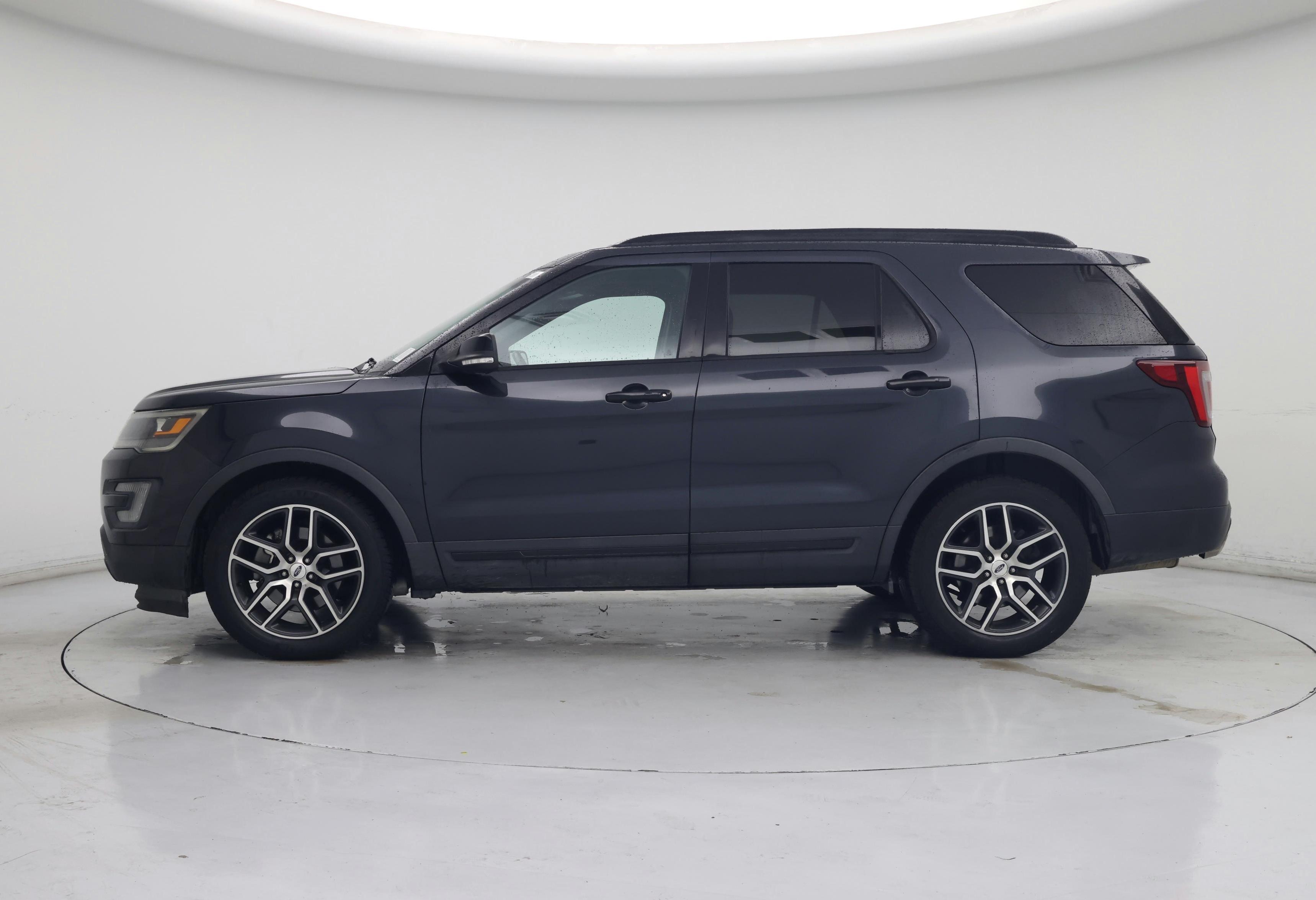 Thumbnail: 2017 Ford Explorer - 3