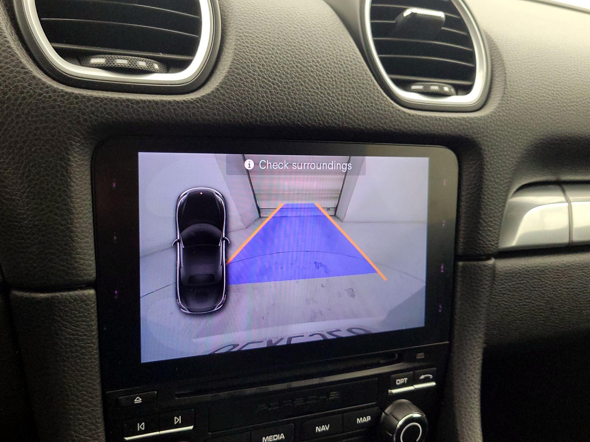 Thumbnail: 2017 Porsche 718 Boxster - 15