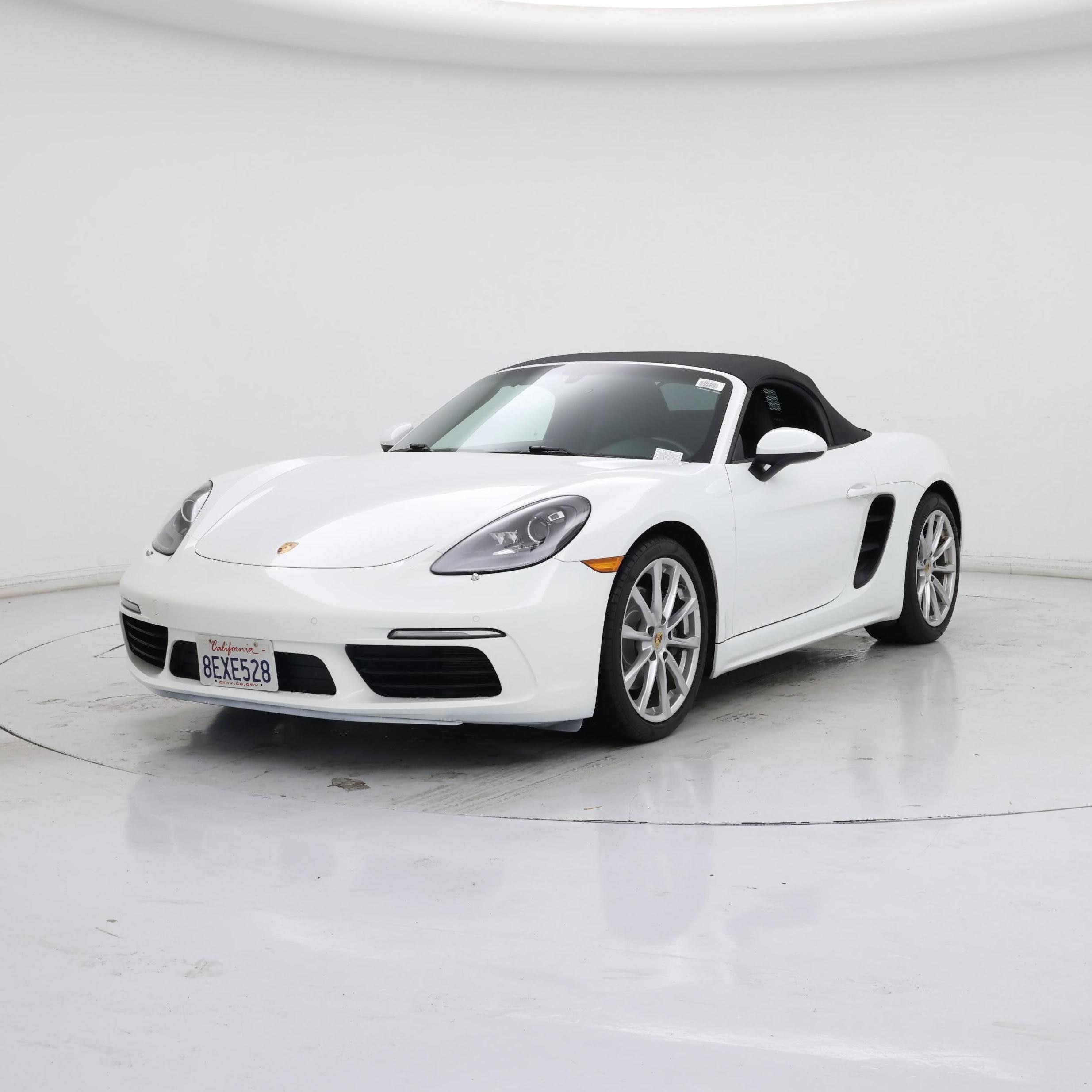 Thumbnail: 2017 Porsche 718 Boxster - 4