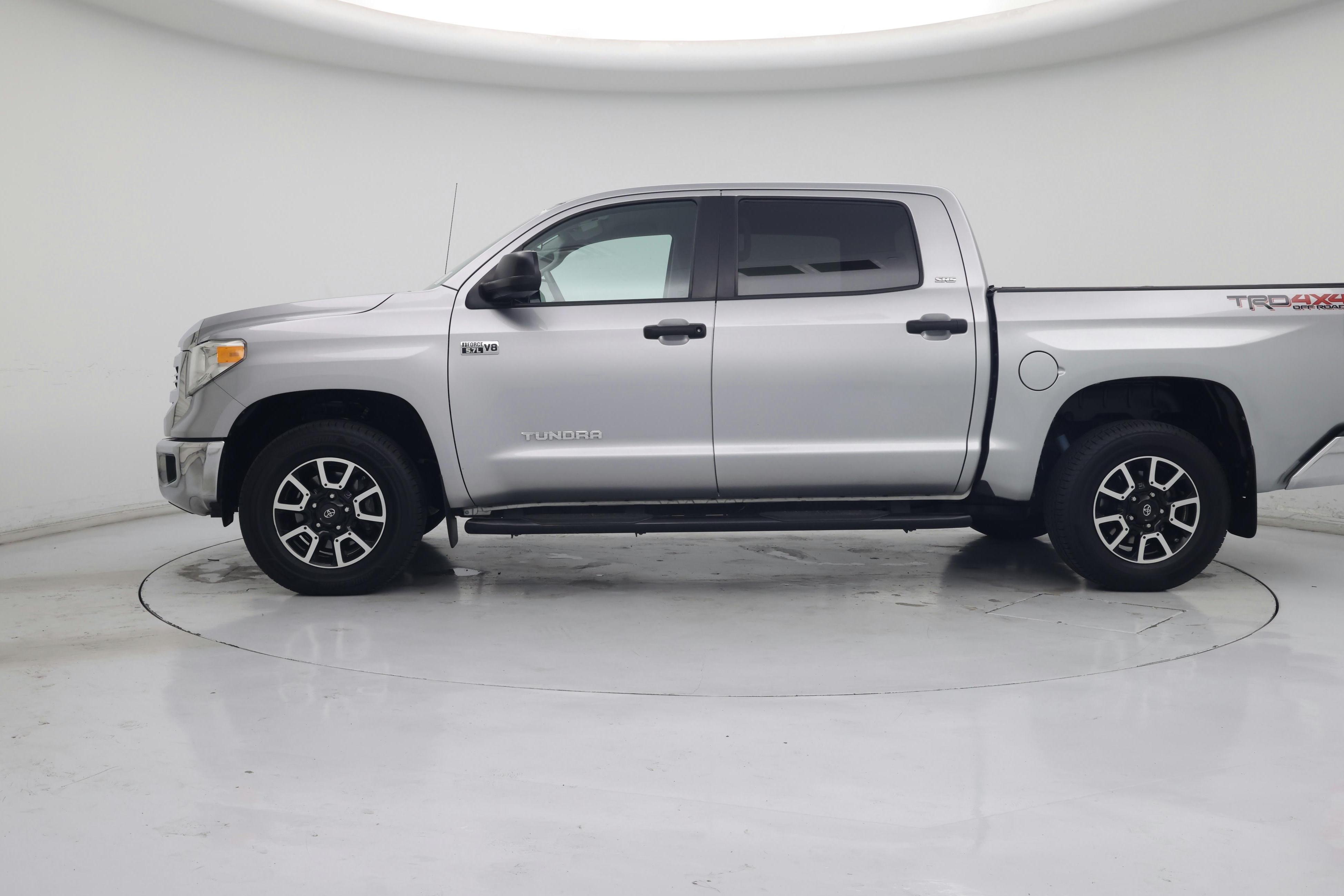 Thumbnail: 2017 Toyota Tundra - 3