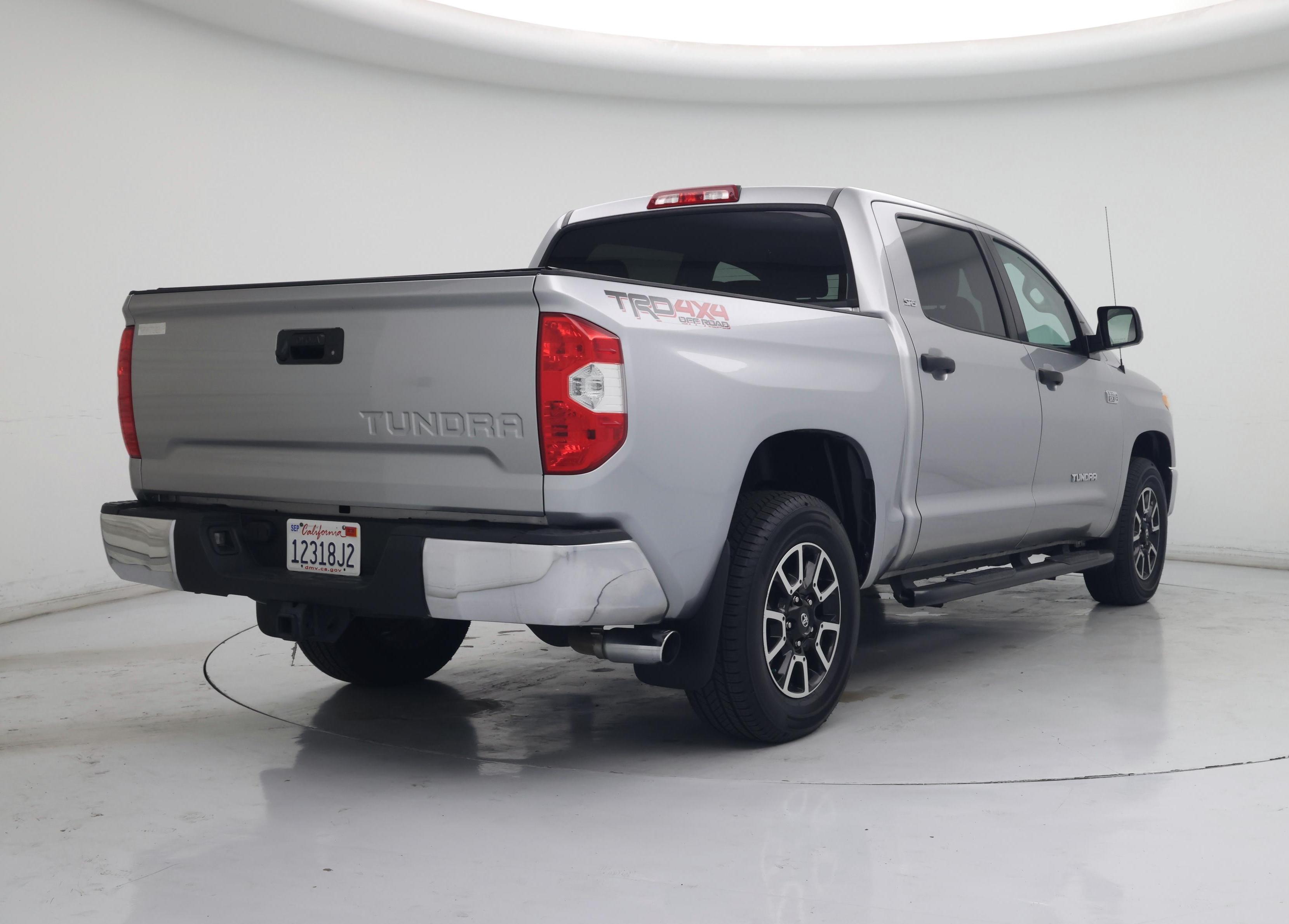 Thumbnail: 2017 Toyota Tundra - 8