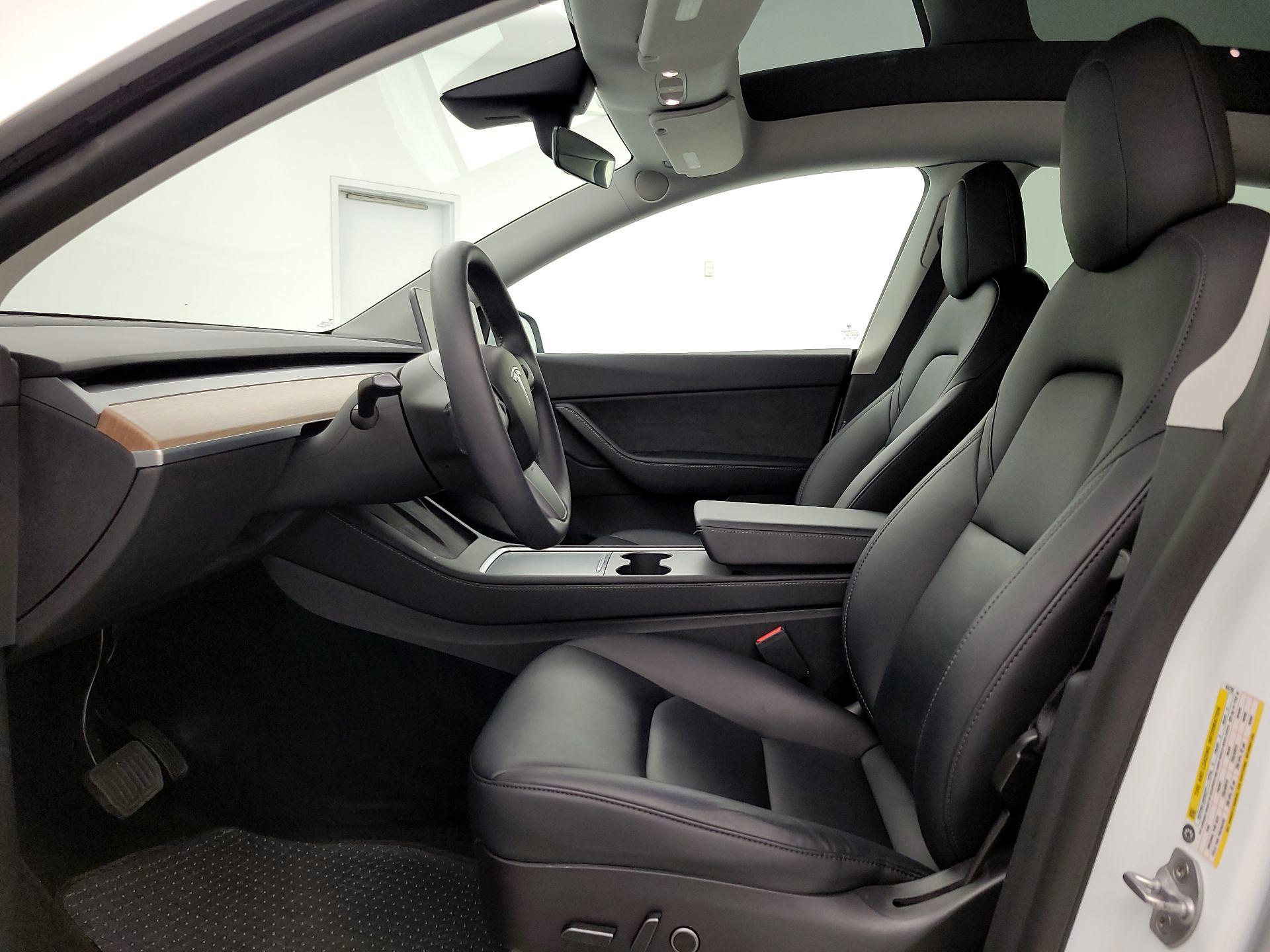 Thumbnail: 2022 Tesla Model Y - 11