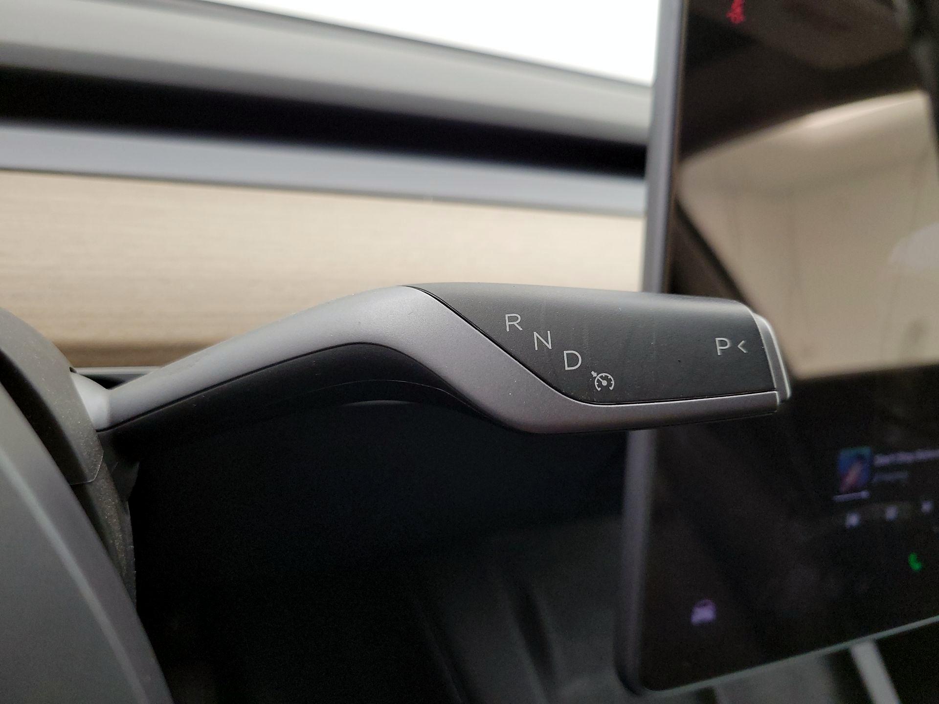 Thumbnail: 2022 Tesla Model Y - 17