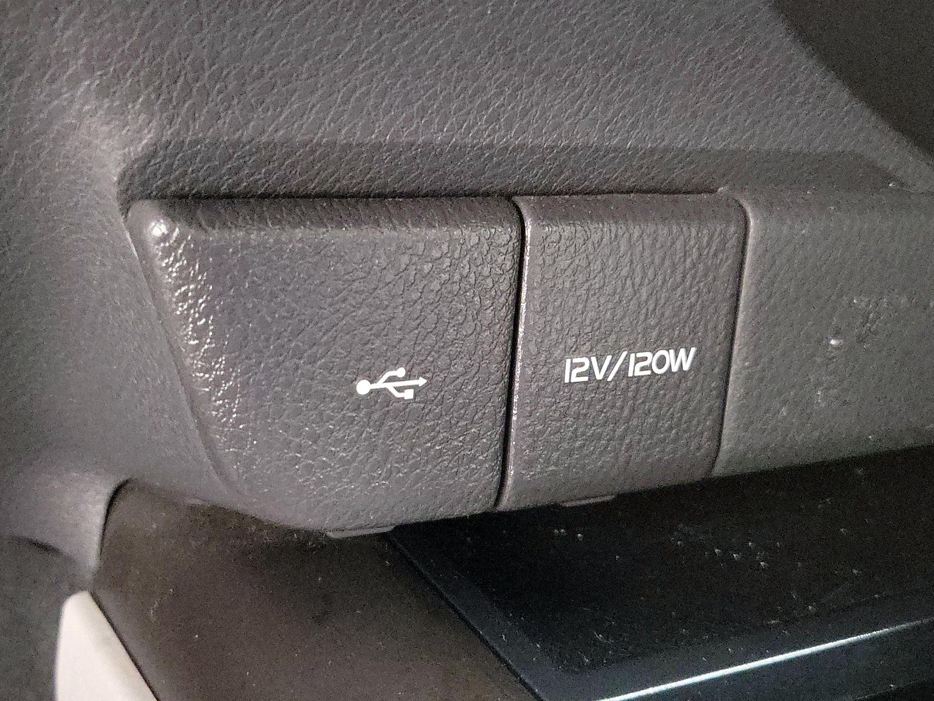 Thumbnail: 2022 Toyota Camry - 18