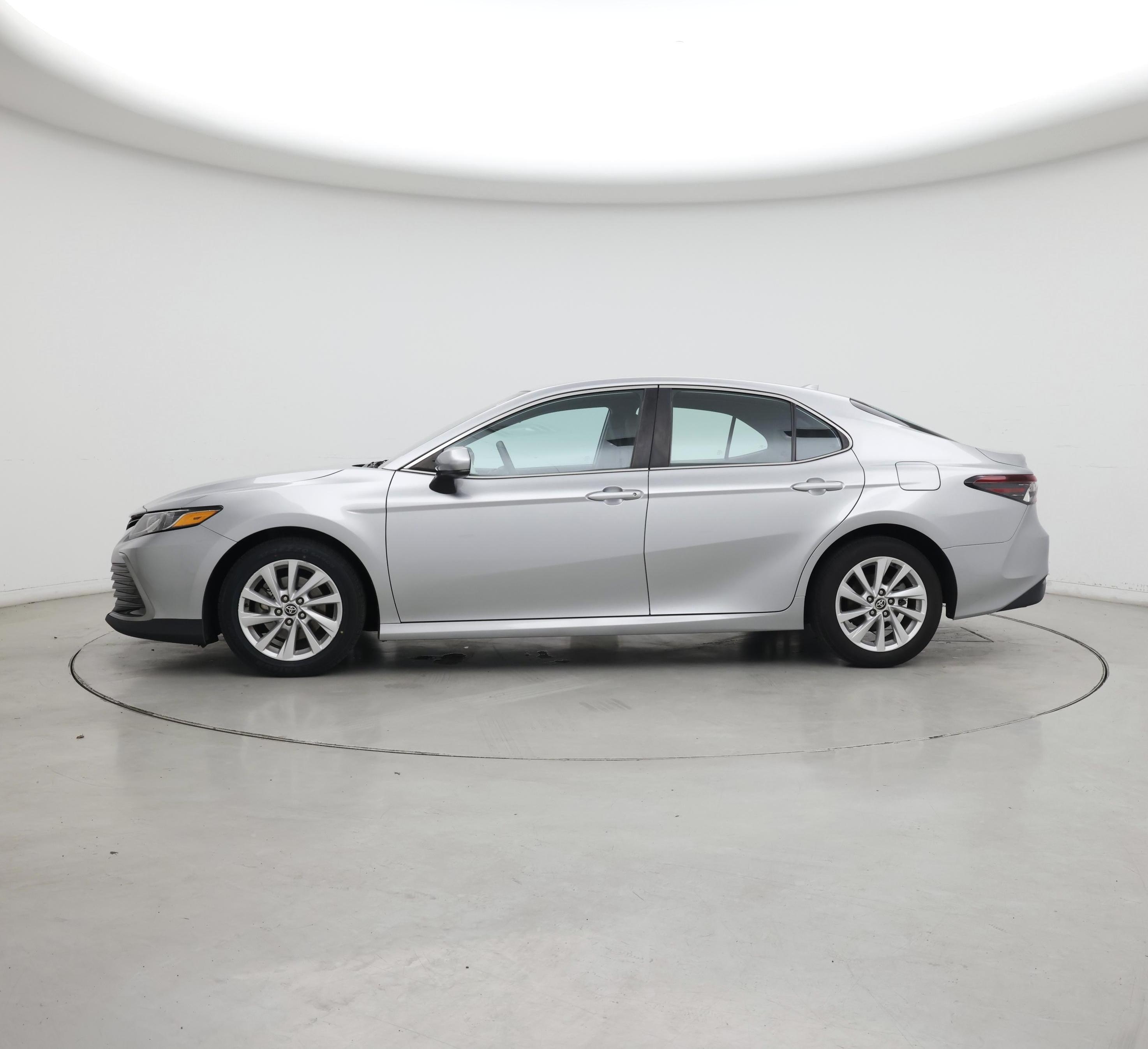 Thumbnail: 2022 Toyota Camry - 3