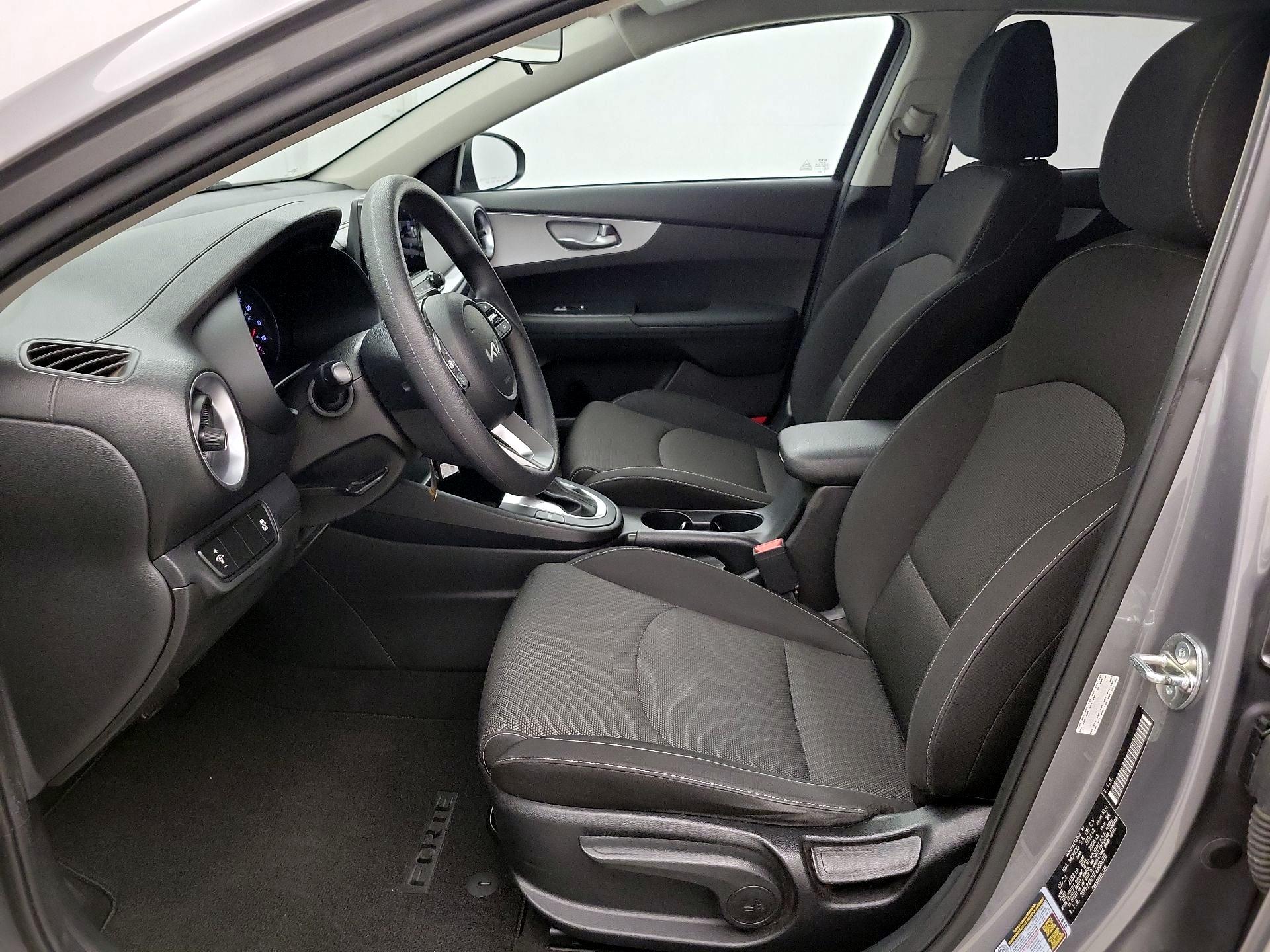 Thumbnail: 2023 Kia Forte - 11