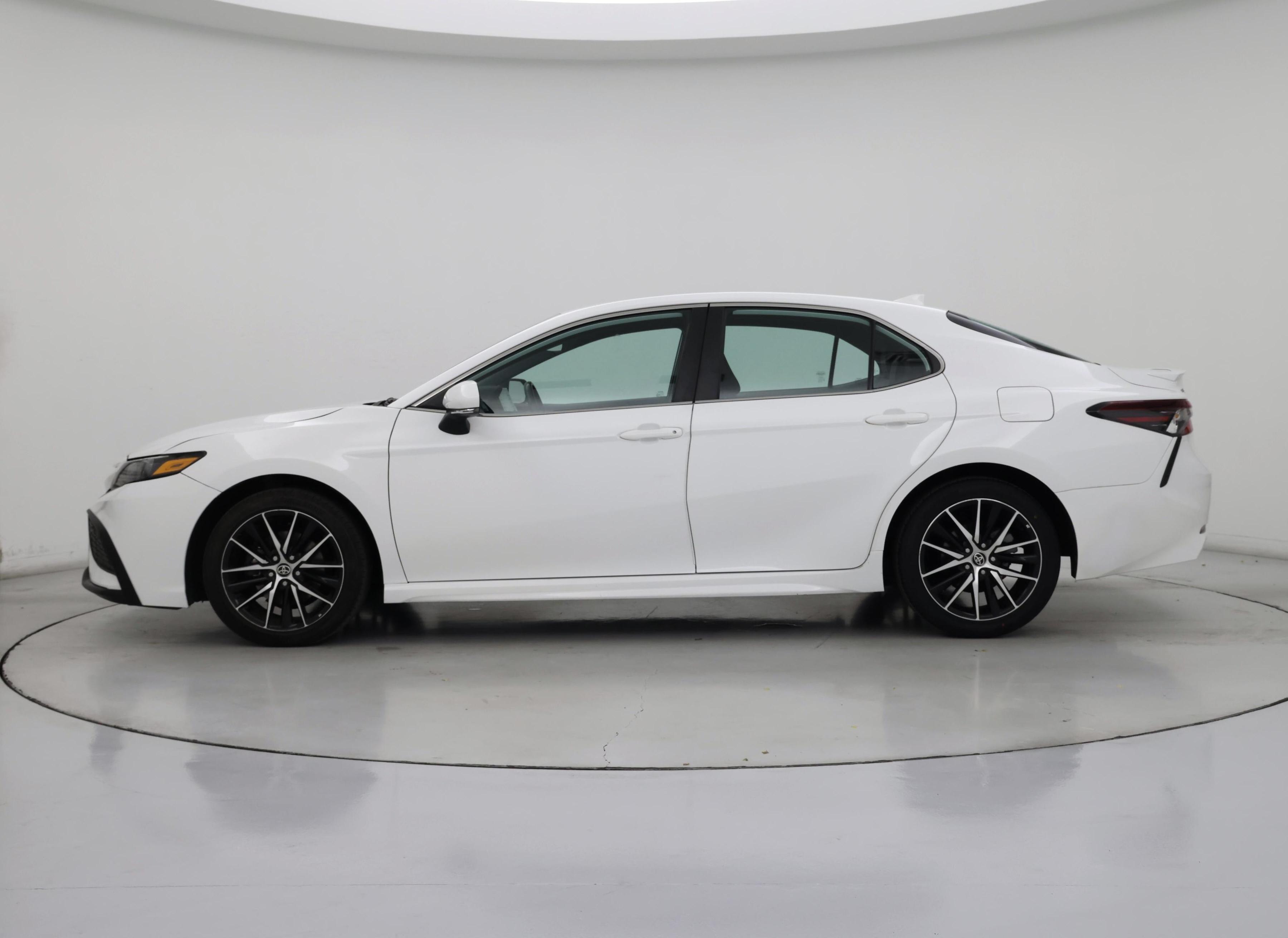 Thumbnail: 2023 Toyota Camry - 3