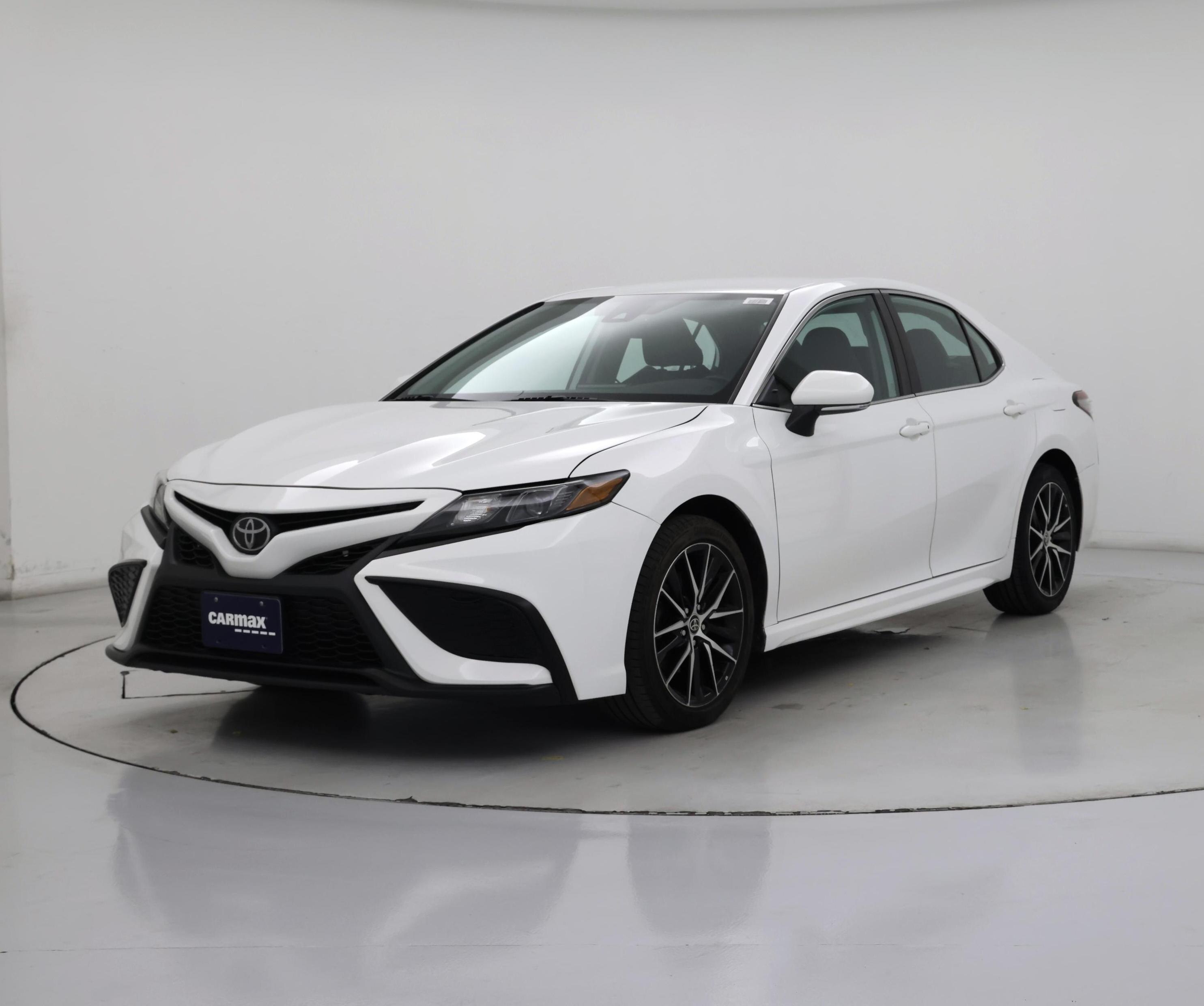 Thumbnail: 2023 Toyota Camry - 4
