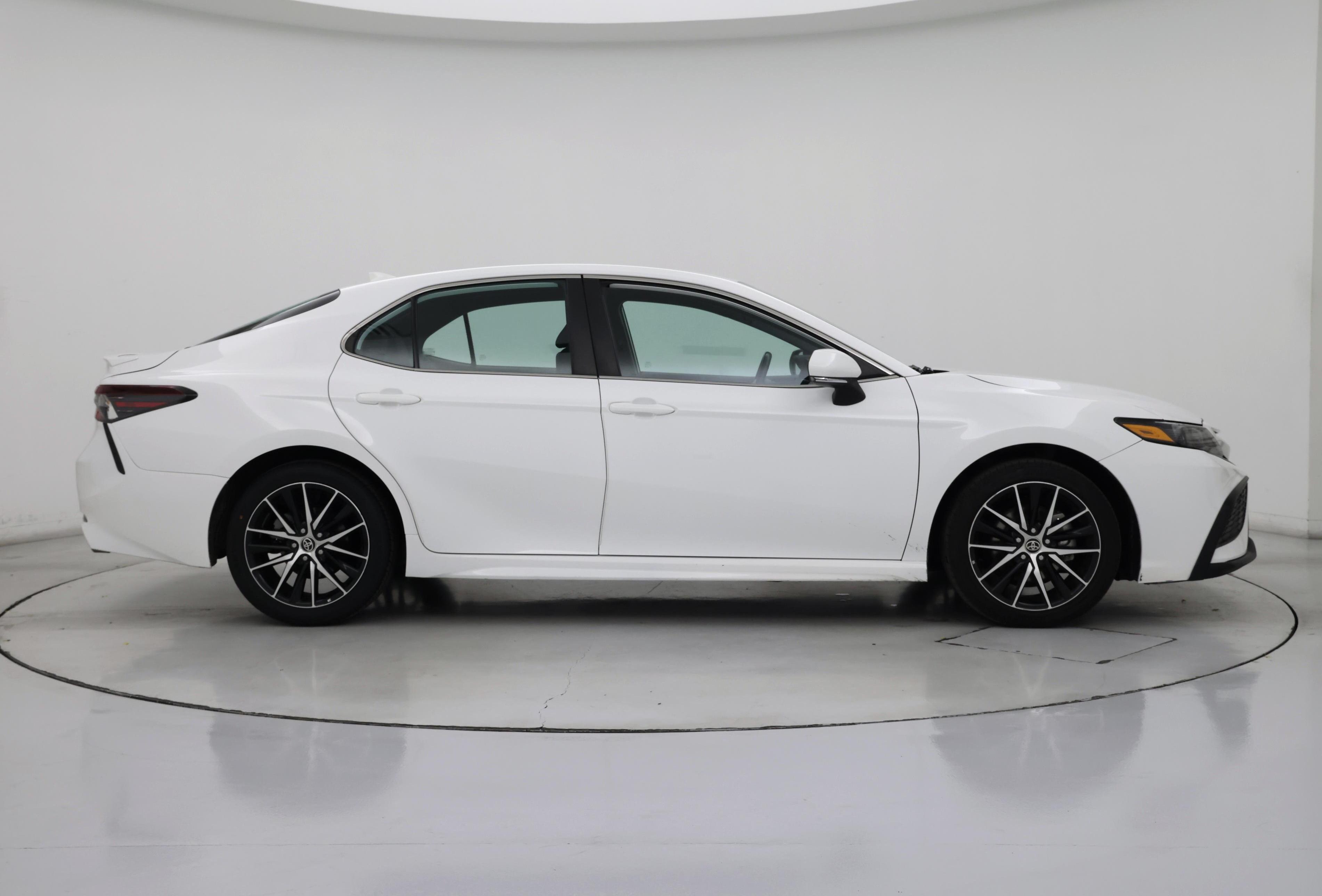 Thumbnail: 2023 Toyota Camry - 7