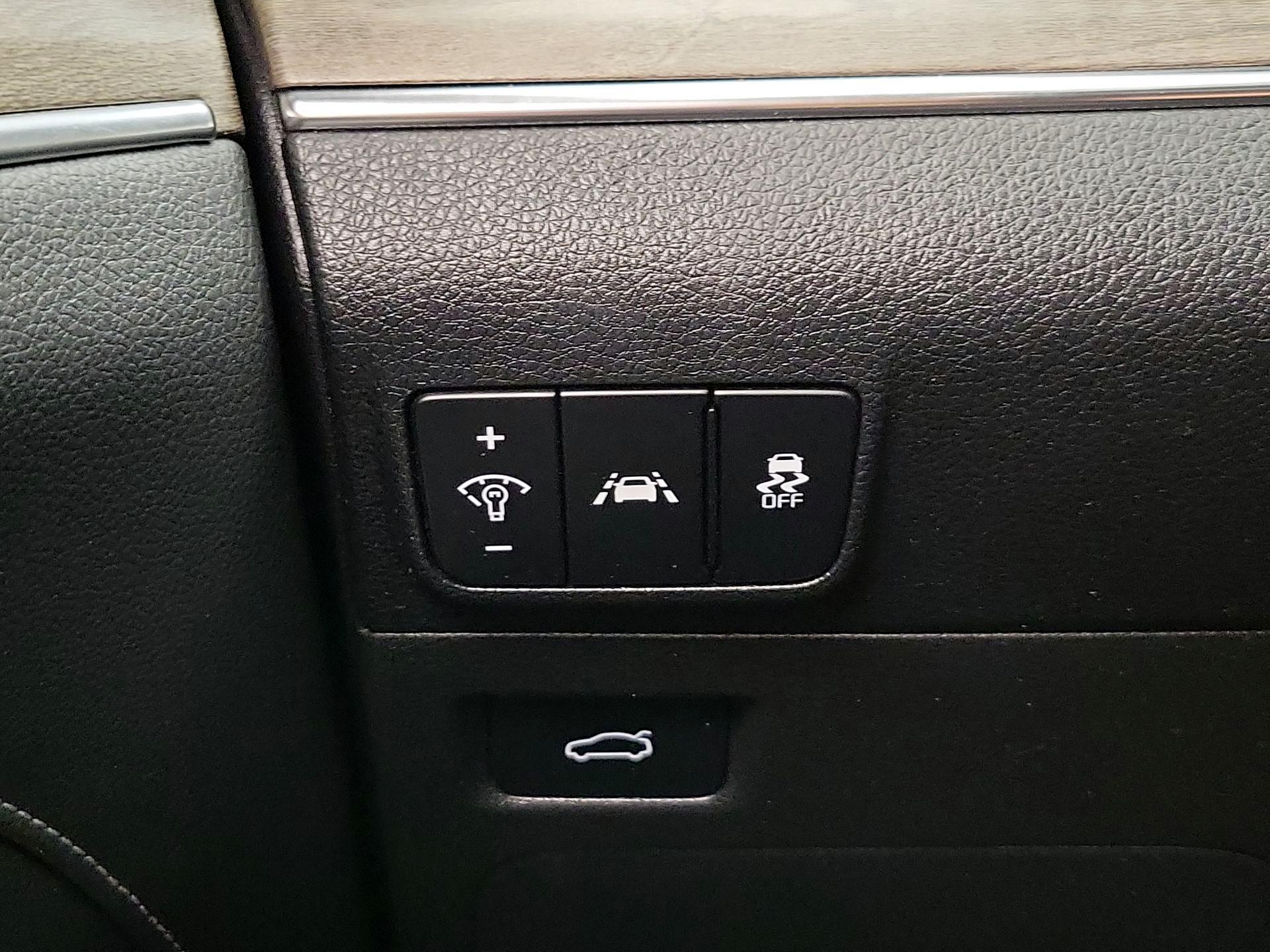 Thumbnail: 2023 Kia K5 - 13