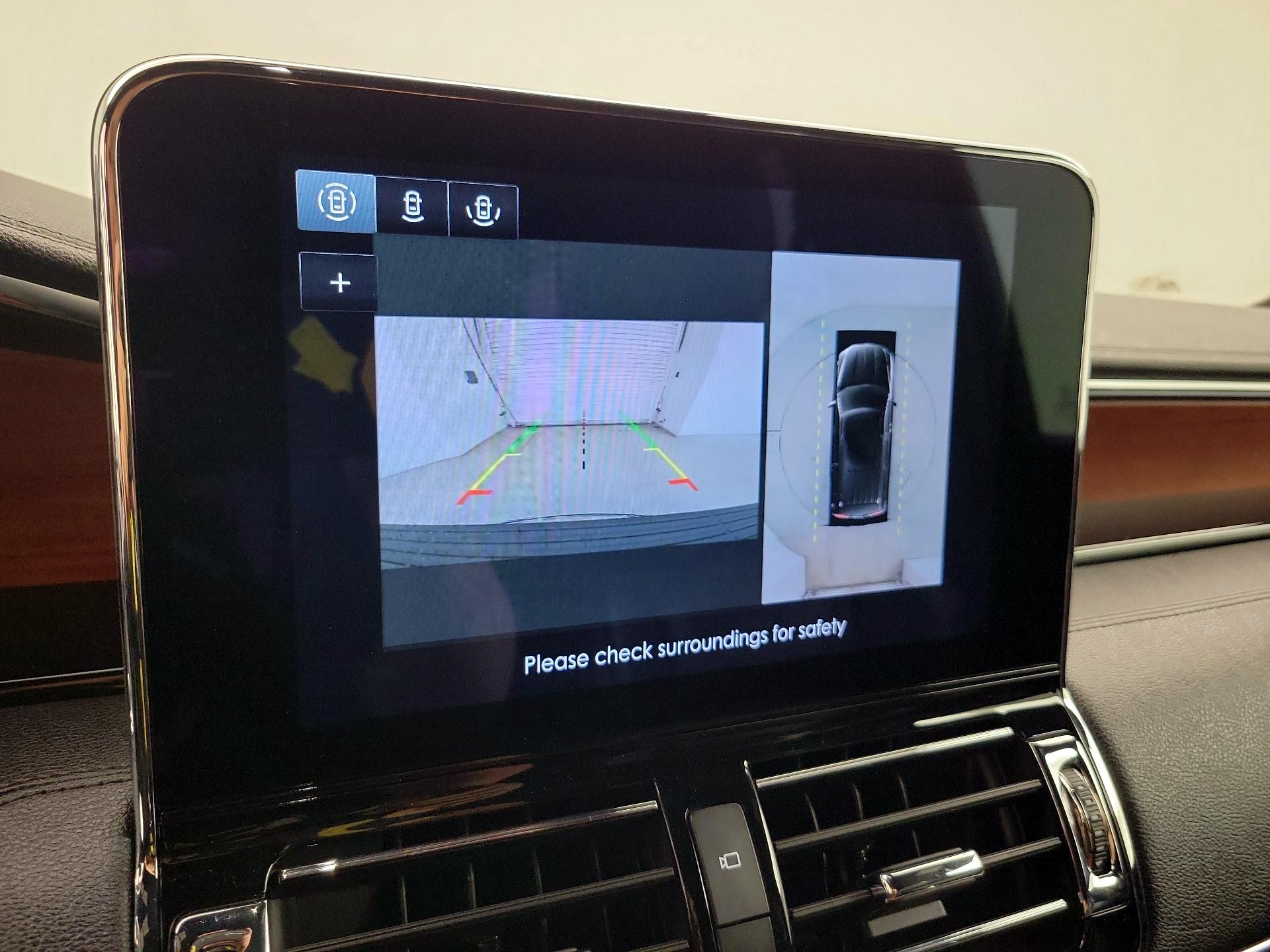 Thumbnail: 2020 Lincoln Navigator - 15