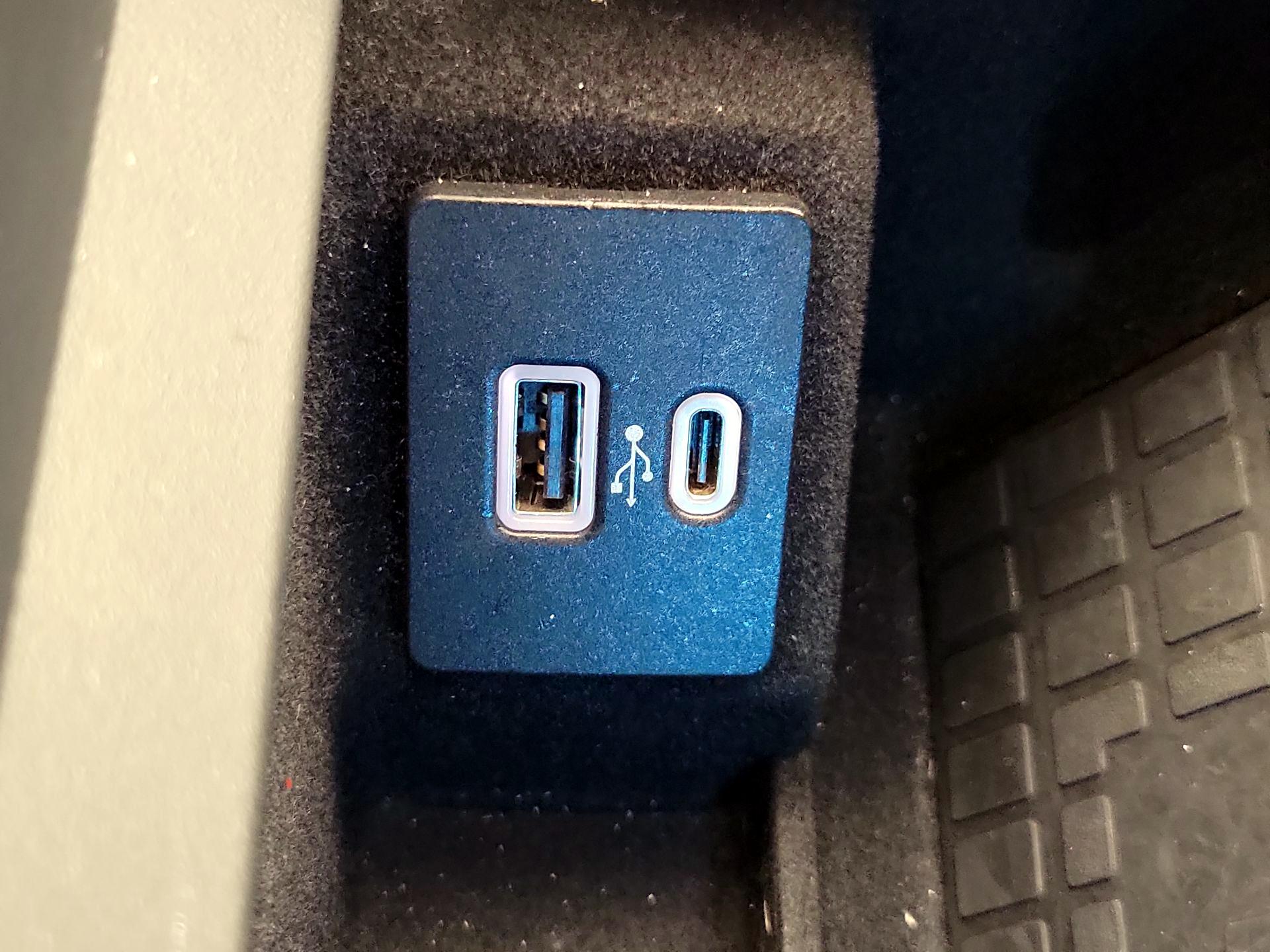 Thumbnail: 2020 Lincoln Navigator - 19