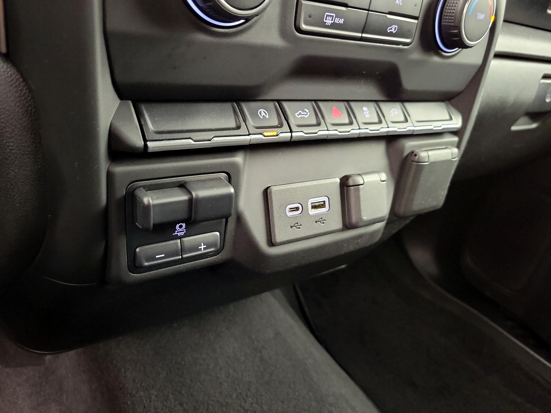 Thumbnail: 2021 Chevrolet Silverado 1500 - 18