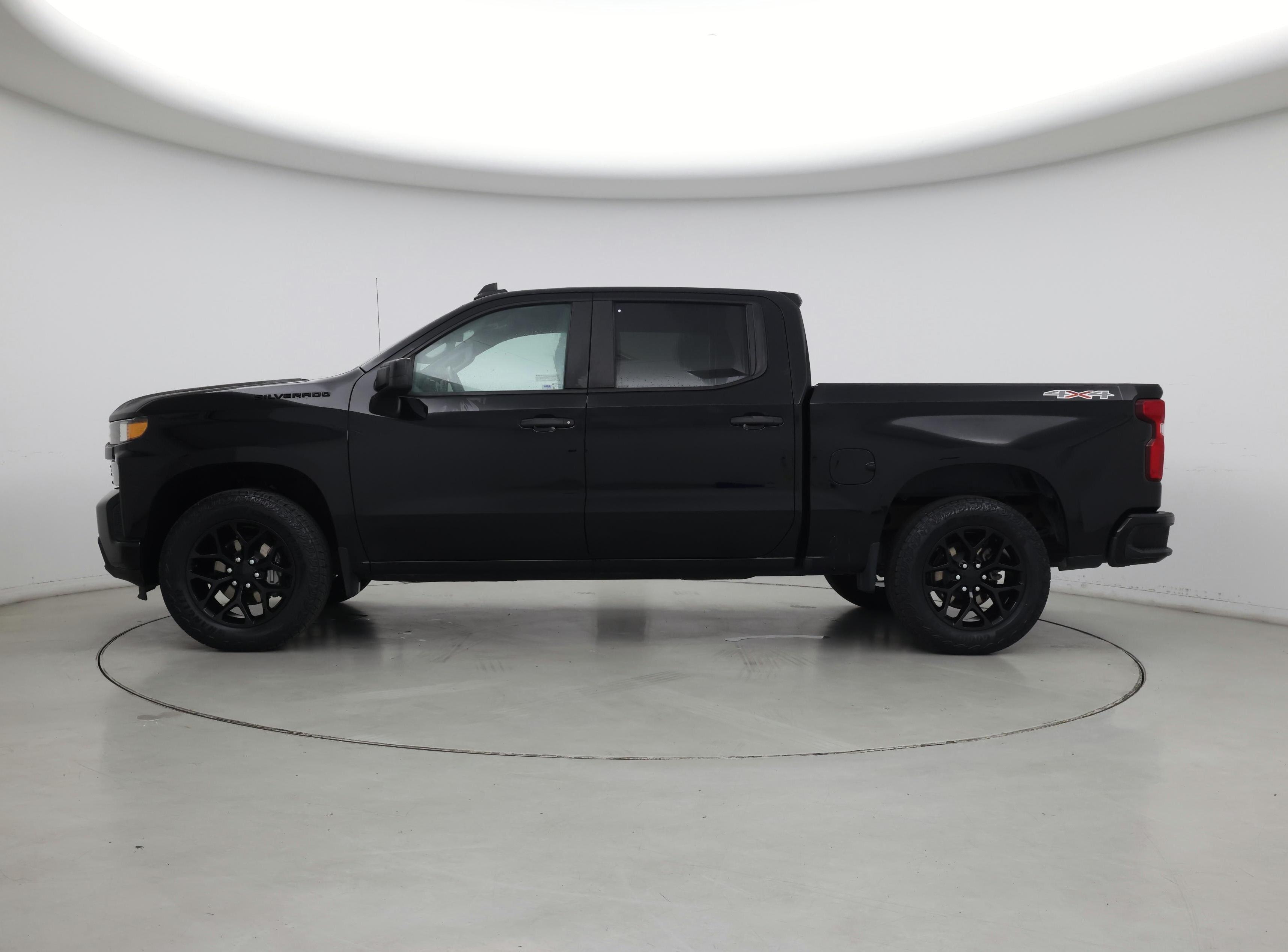 Thumbnail: 2021 Chevrolet Silverado 1500 - 3