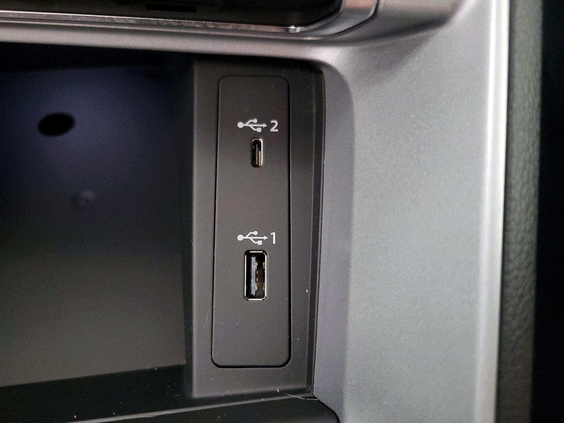 Thumbnail: 2021 Audi Q3 - 18