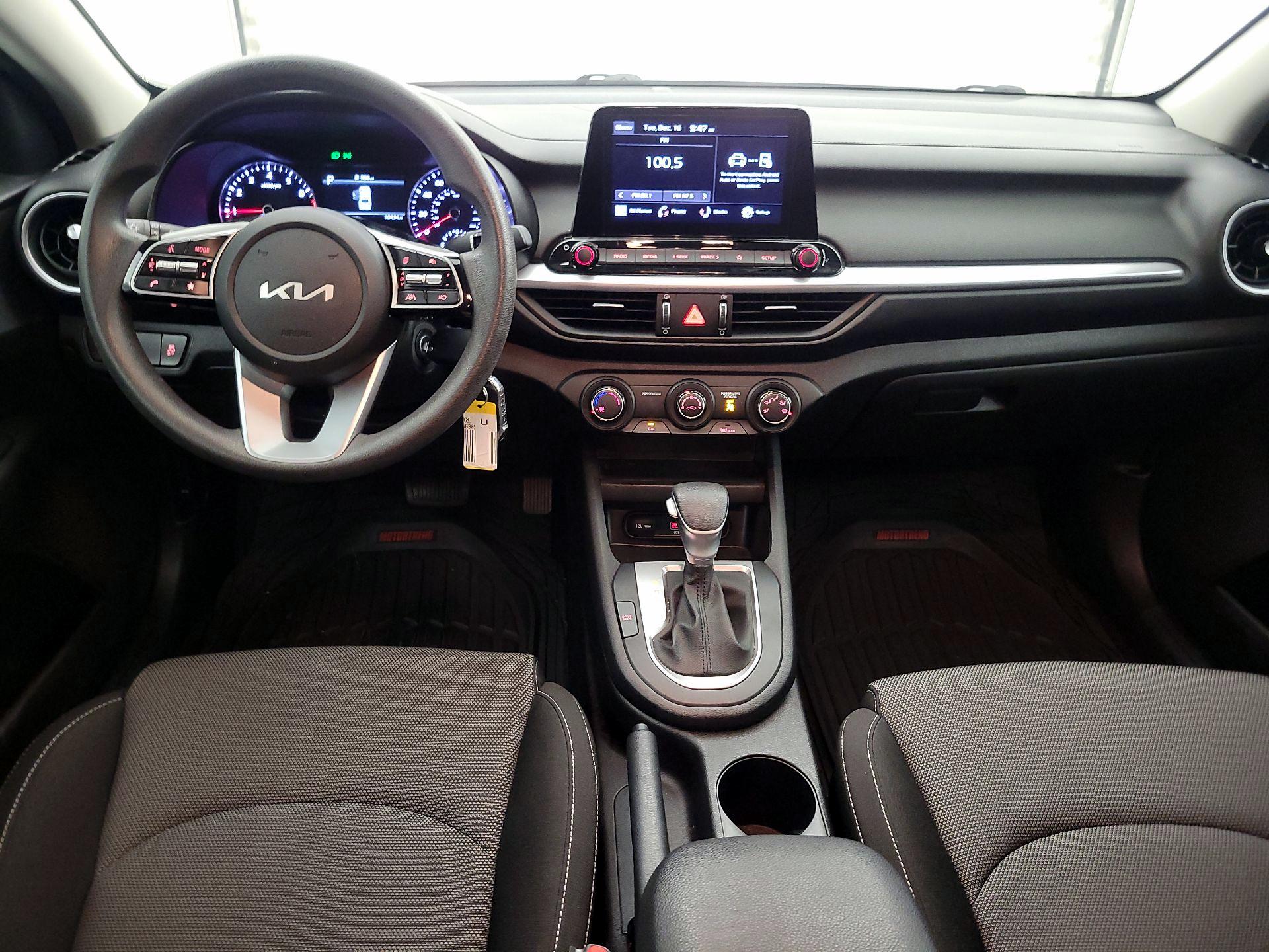 Thumbnail: 2023 Kia Forte - 9