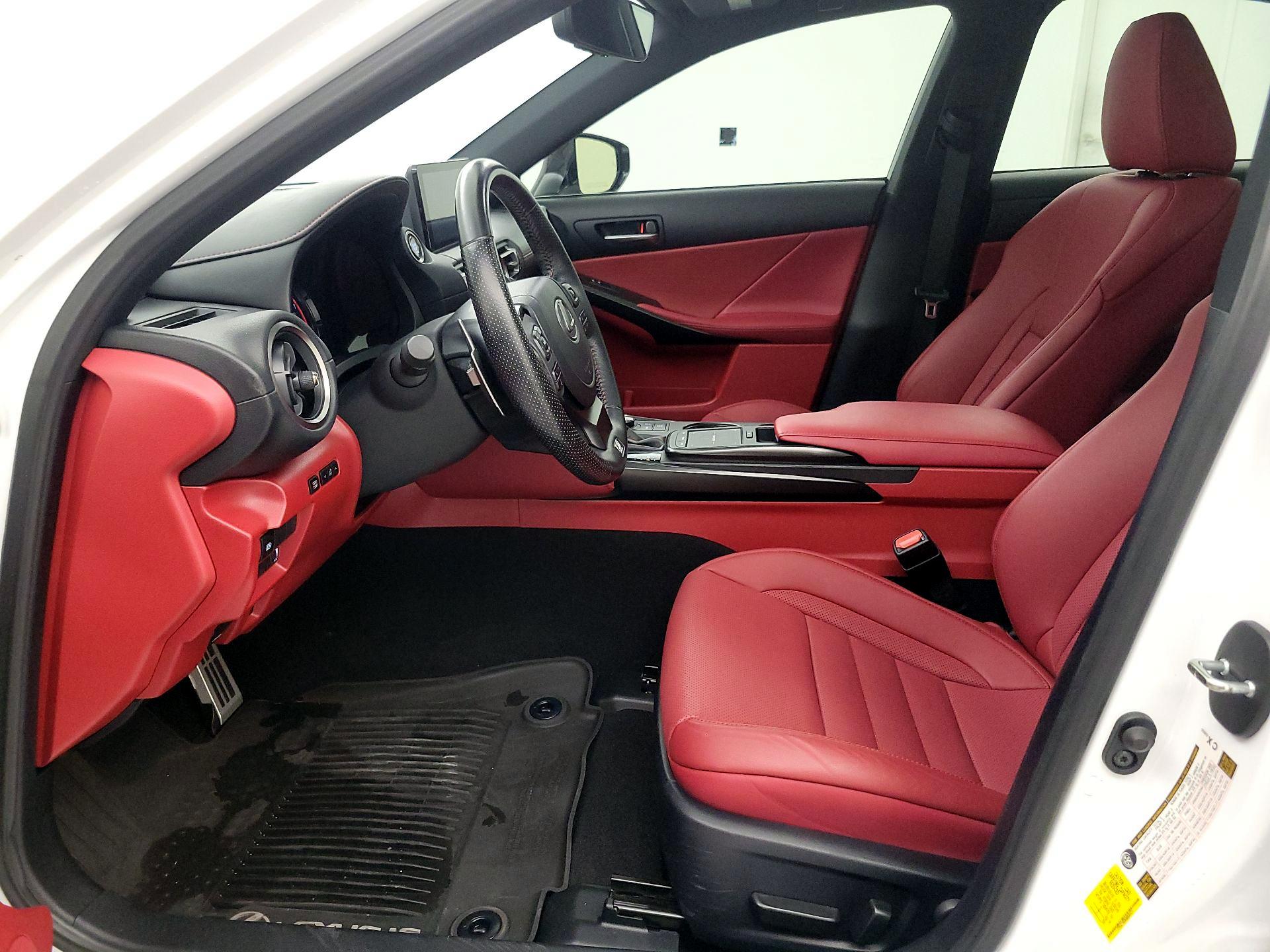 Thumbnail: 2021 Lexus IS - 11